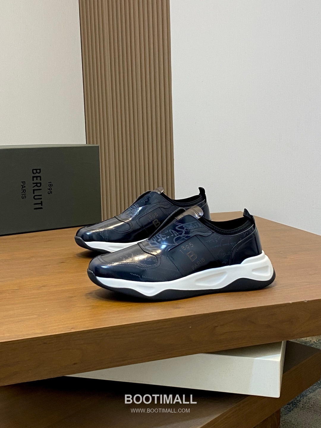 ## 신발 제품 스펙 분석

Berluti Mid Top Patina Leather Sneakers 벨루티 미드탑 파티나 레더 스니커즈 3