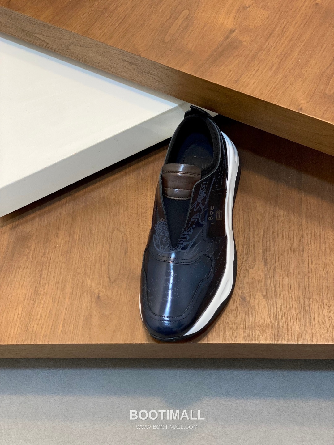 ## 신발 제품 스펙 분석

Berluti Mid Top Patina Leather Sneakers 벨루티 미드탑 파티나 레더 스니커즈 6