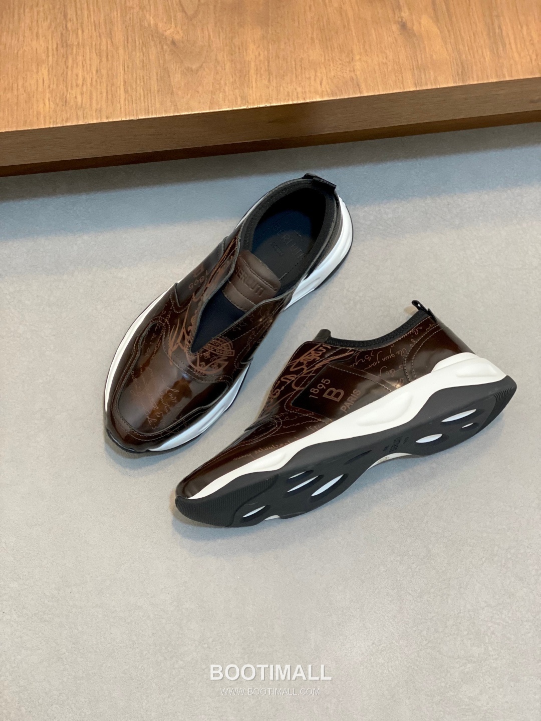 ## 신발 제품 스펙 분석

Berluti Mid Top Patina Leather Sneakers 벨루티 미드탑 파티나 레더 스니커즈 5