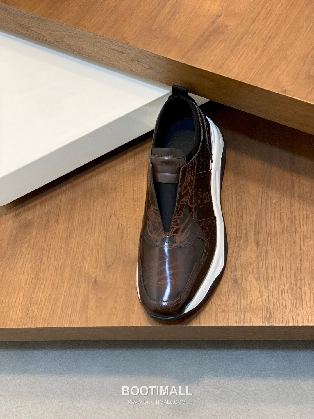 ## 신발 제품 스펙 분석

Berluti Mid Top Patina Leather Sneakers 벨루티 미드탑 파티나 레더 스니커즈 6