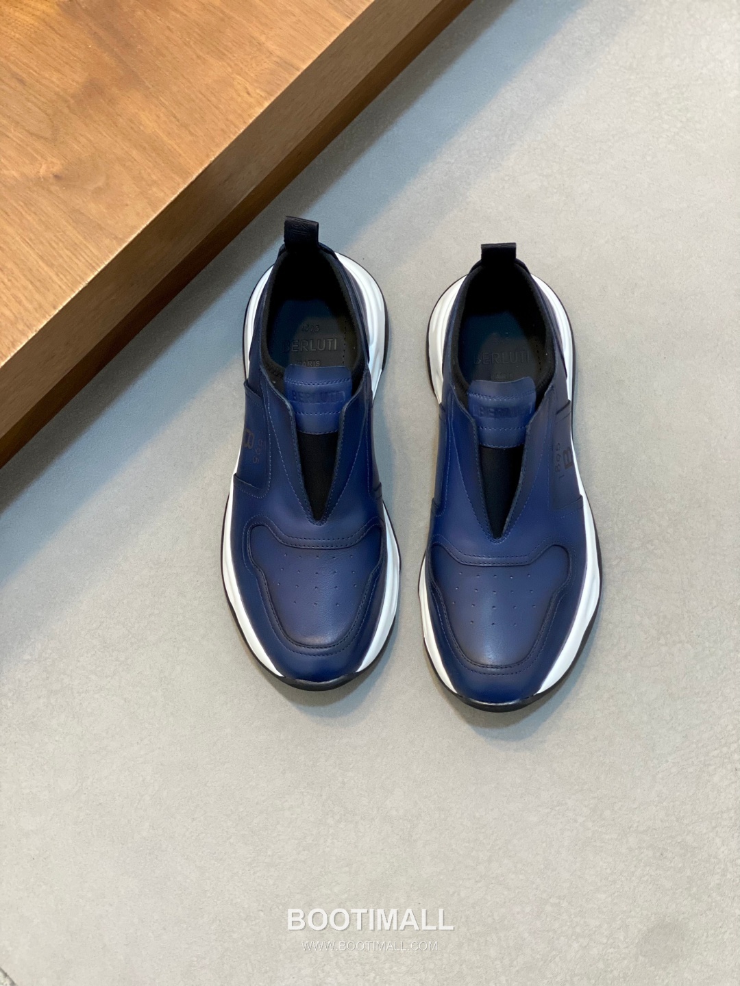 ## 신발 제품 스펙 분석

Berluti Mid Top Patina Leather Sneakers 벨루티 미드탑 파티나 레더 스니커즈 1