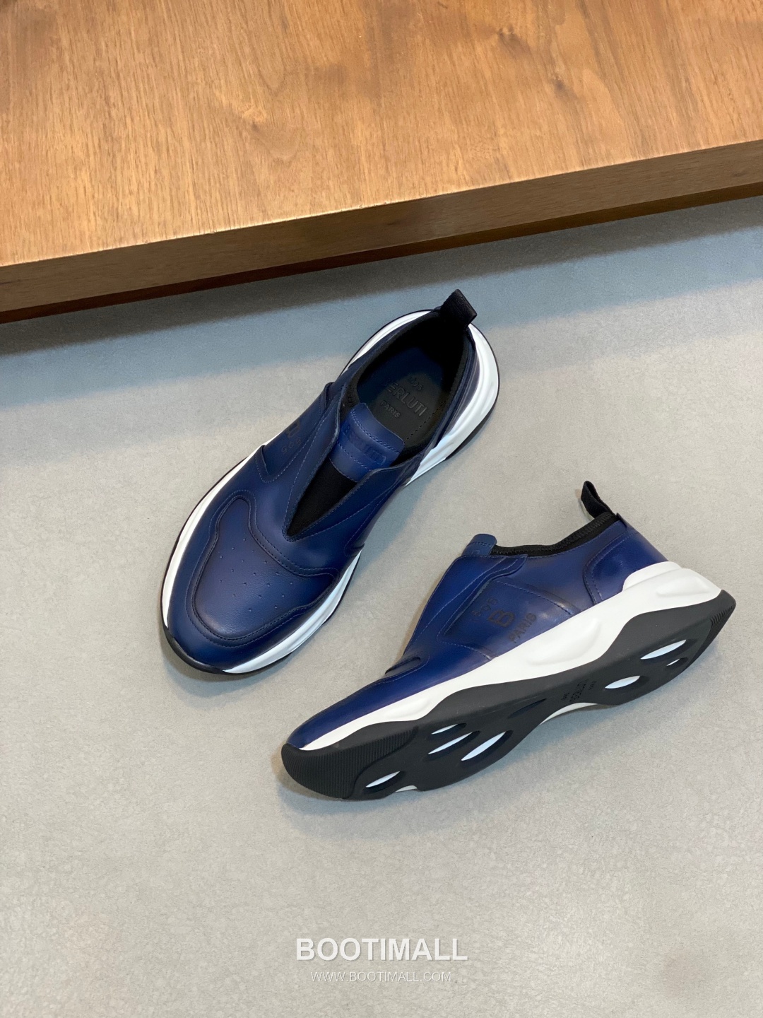 ## 신발 제품 스펙 분석

Berluti Mid Top Patina Leather Sneakers 벨루티 미드탑 파티나 레더 스니커즈 5