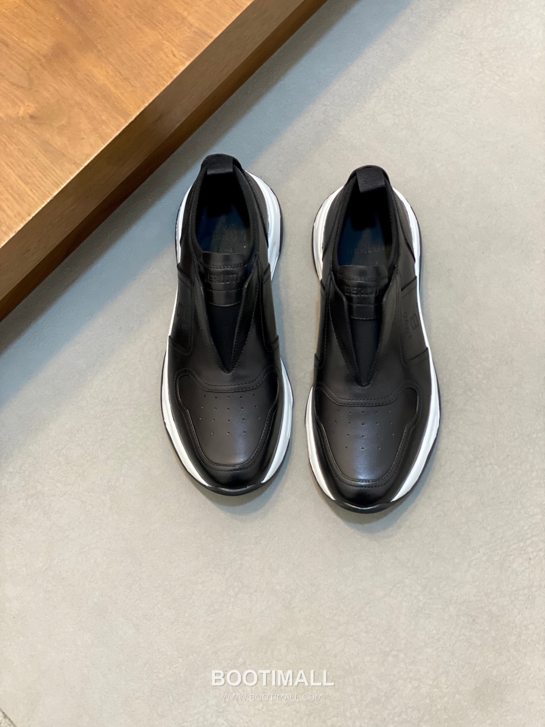 ## 신발 제품 스펙 분석

Berluti Mid Top Patina Leather Sneakers 벨루티 미드탑 파티나 레더 스니커즈 1