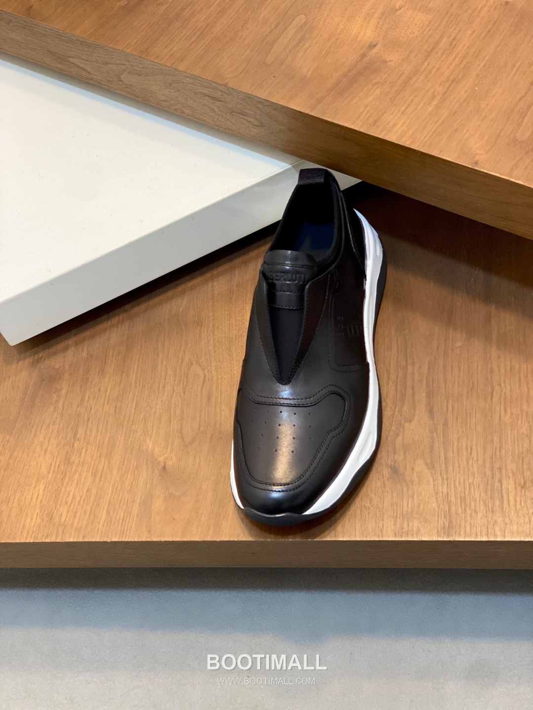 ## 신발 제품 스펙 분석

Berluti Mid Top Patina Leather Sneakers 벨루티 미드탑 파티나 레더 스니커즈 6
