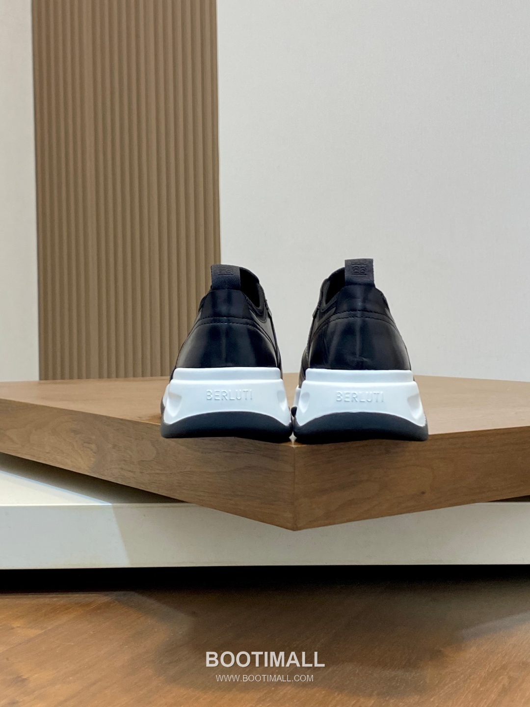 ## 신발 제품 스펙 분석

Berluti Mid Top Patina Leather Sneakers 벨루티 미드탑 파티나 레더 스니커즈 8