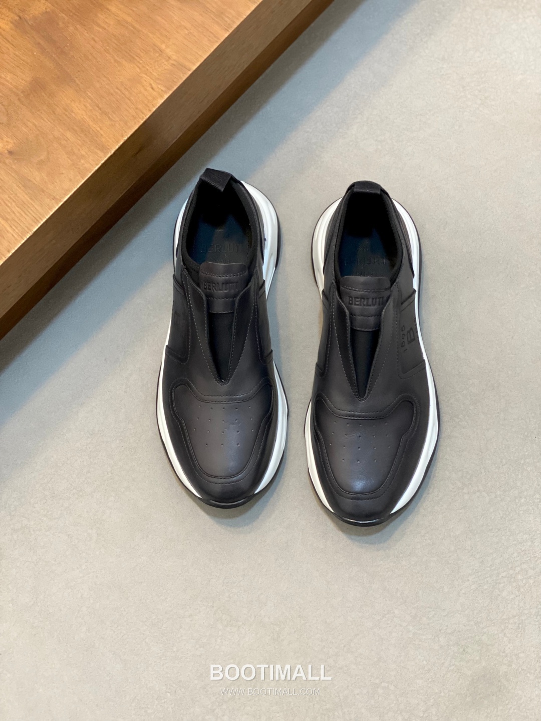 ## 신발 제품 스펙 분석

Berluti Mid Top Patina Leather Sneakers 벨루티 미드탑 파티나 레더 스니커즈 1
