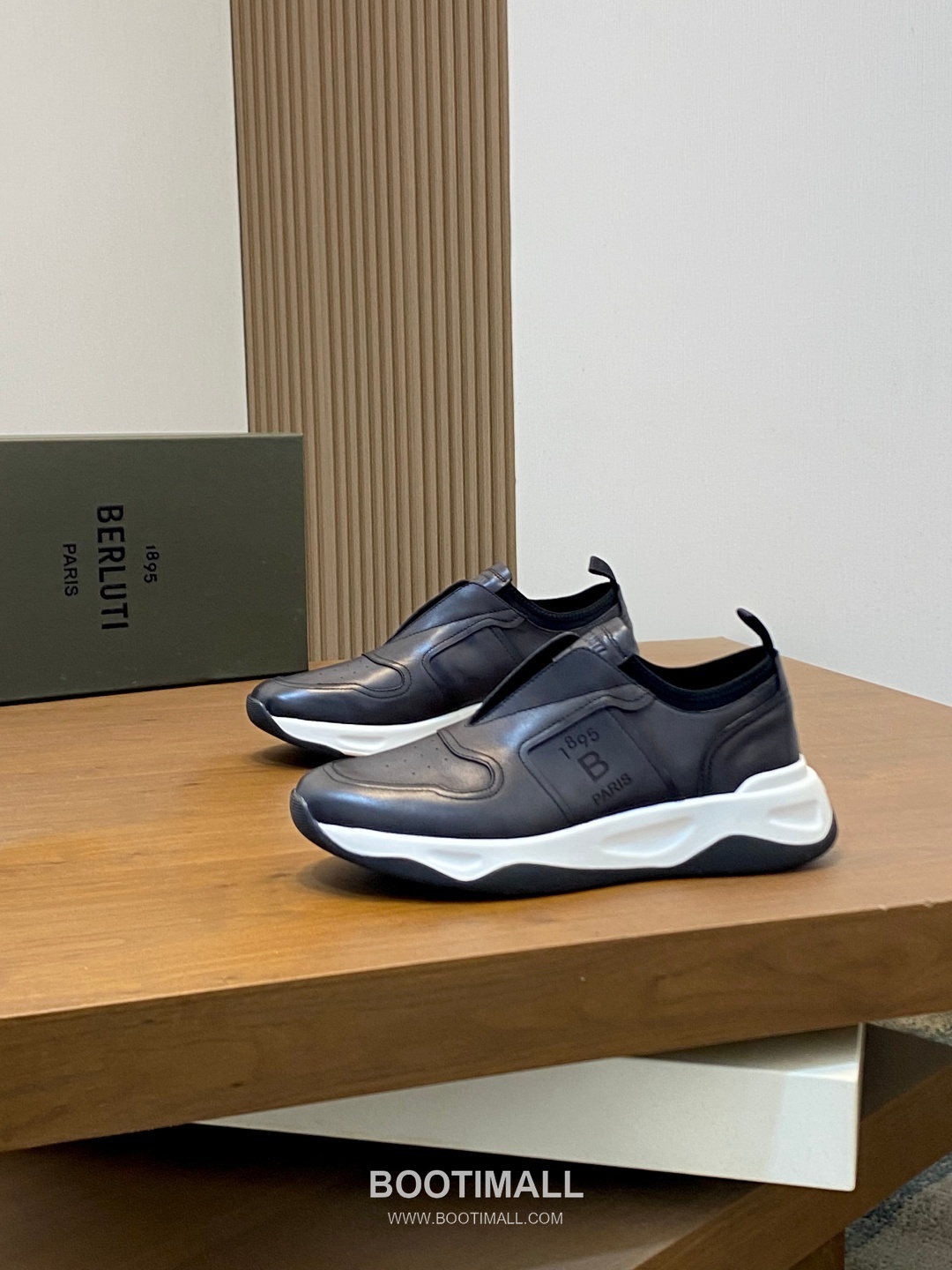 ## 신발 제품 스펙 분석

Berluti Mid Top Patina Leather Sneakers 벨루티 미드탑 파티나 레더 스니커즈 3