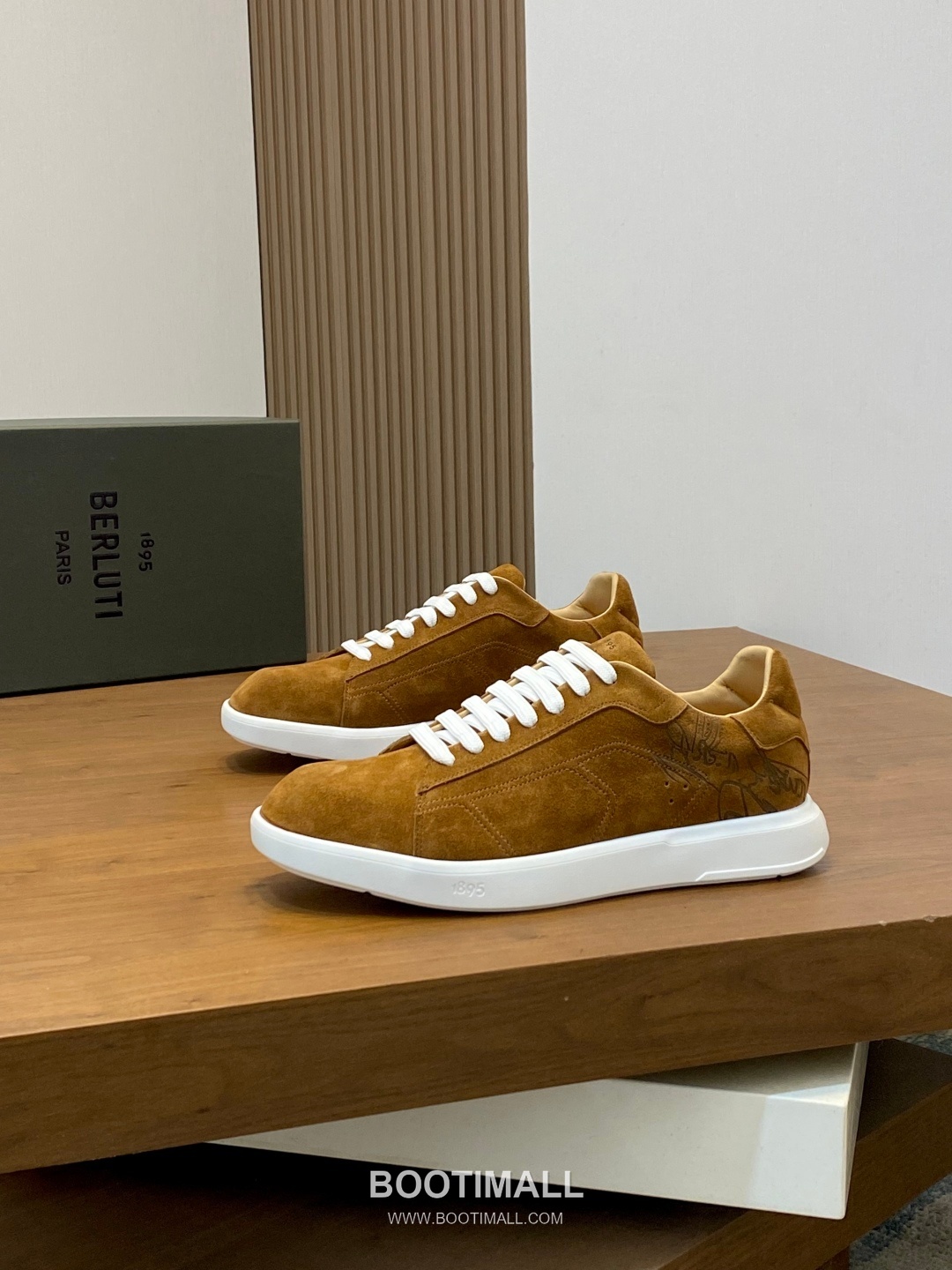 ## 신발 제품 스펙 분석

Berluti Scritto Suede Slip-On Sneakers 벨루티 스크리토 스웨이드 슬립온 스니커즈 3