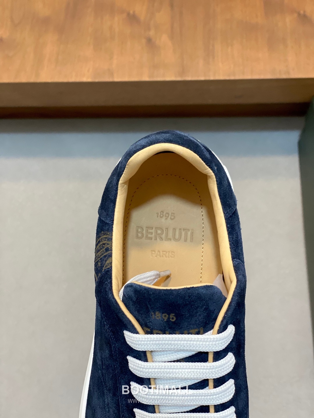 ## 신발 제품 스펙 분석

Berluti Scritto Suede Slip-On Sneakers 벨루티 스크리토 스웨이드 슬립온 스니커즈 7