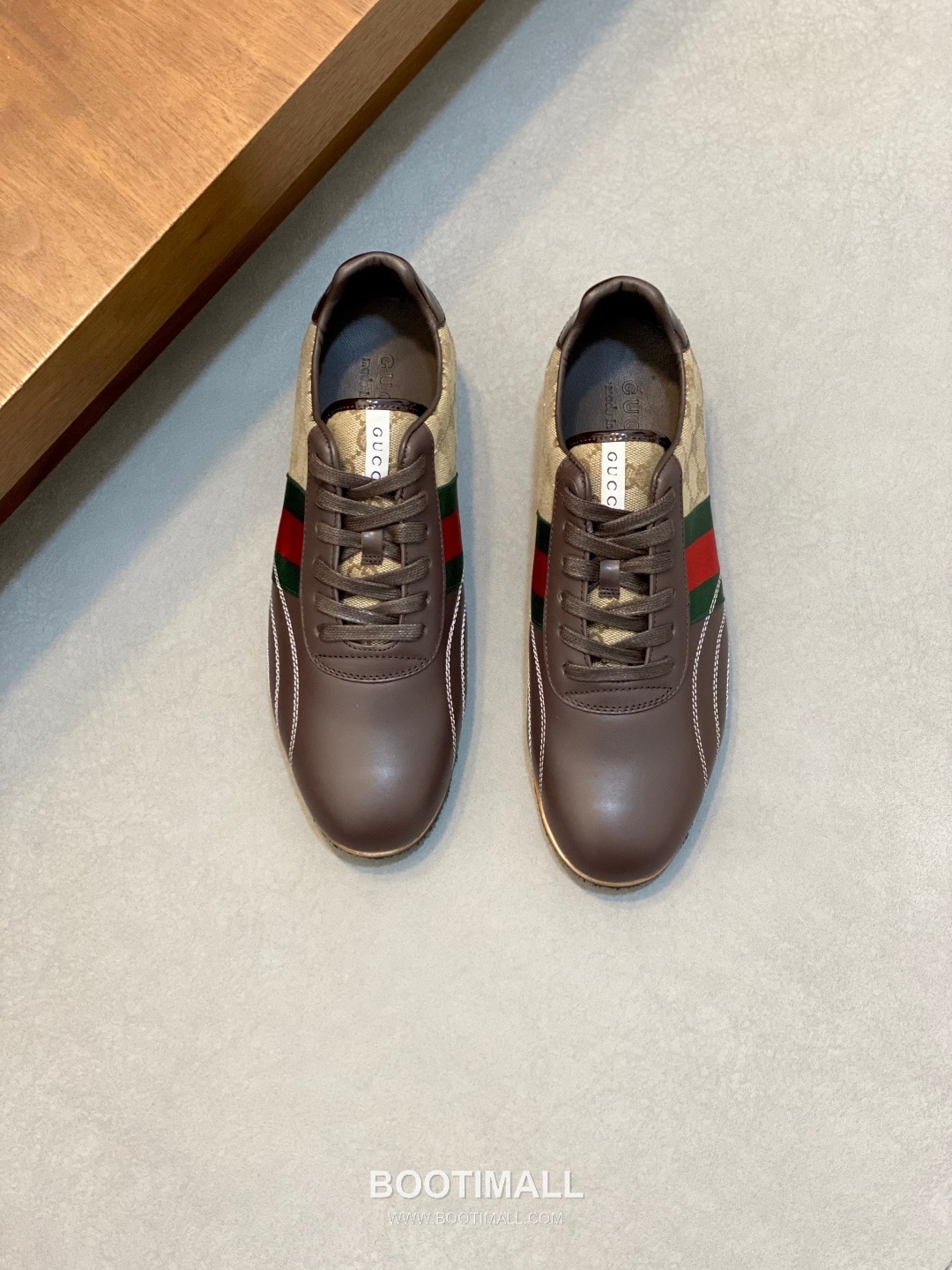 ## 신발 제품 스펙 분석

Gucci GG Canvas Suede Sneakers 구찌 GG 캔버스 스웨이드 스니커즈 645029 1