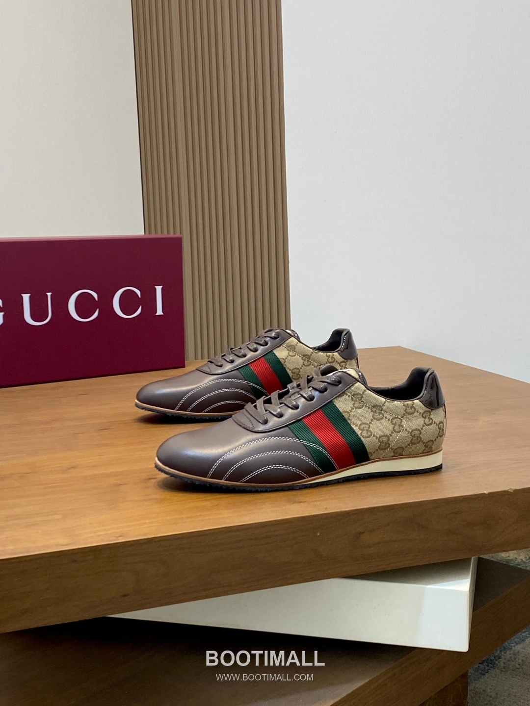 ## 신발 제품 스펙 분석

Gucci GG Canvas Suede Sneakers 구찌 GG 캔버스 스웨이드 스니커즈 645029 3