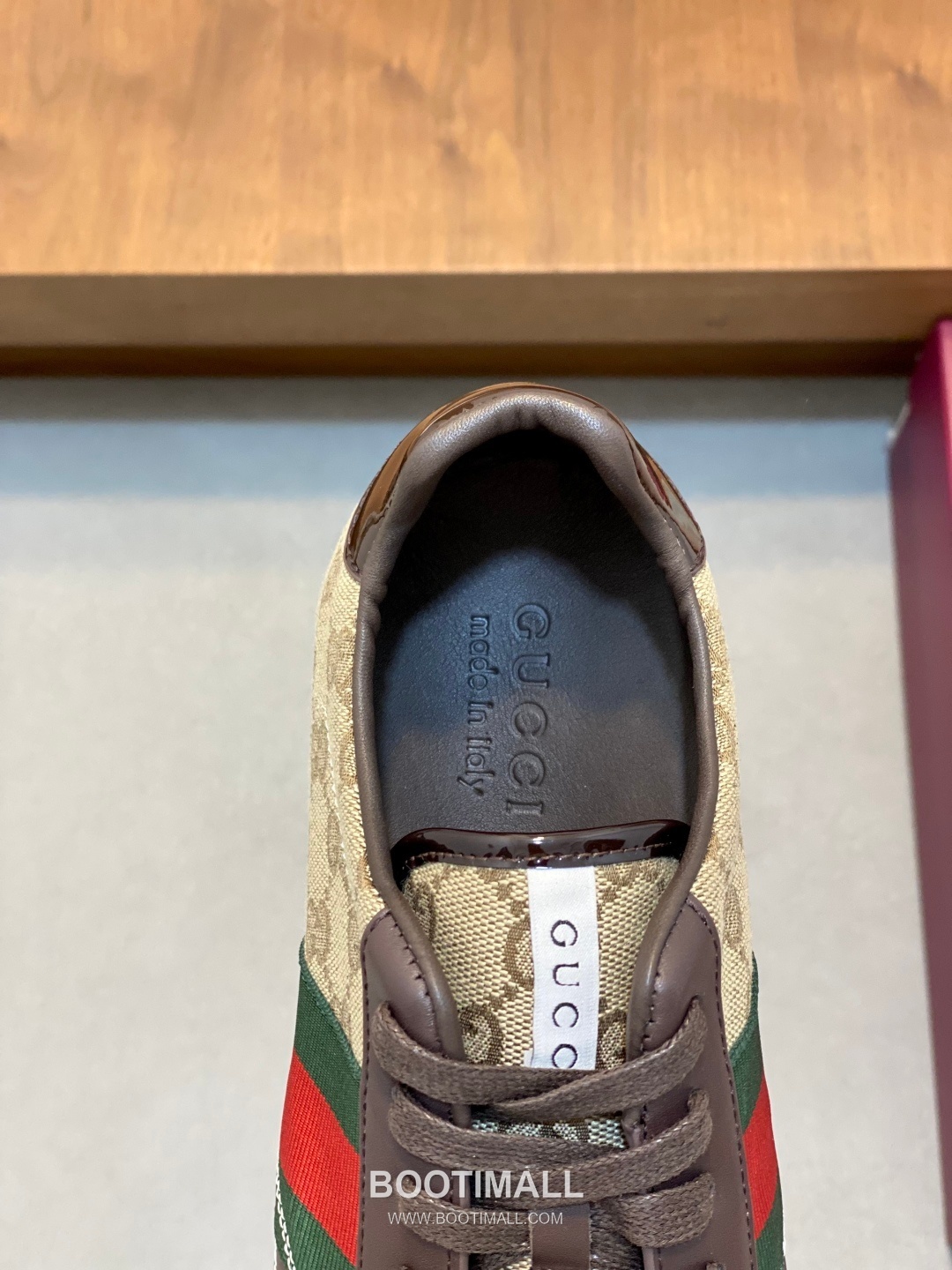 ## 신발 제품 스펙 분석

Gucci GG Canvas Suede Sneakers 구찌 GG 캔버스 스웨이드 스니커즈 645029 7