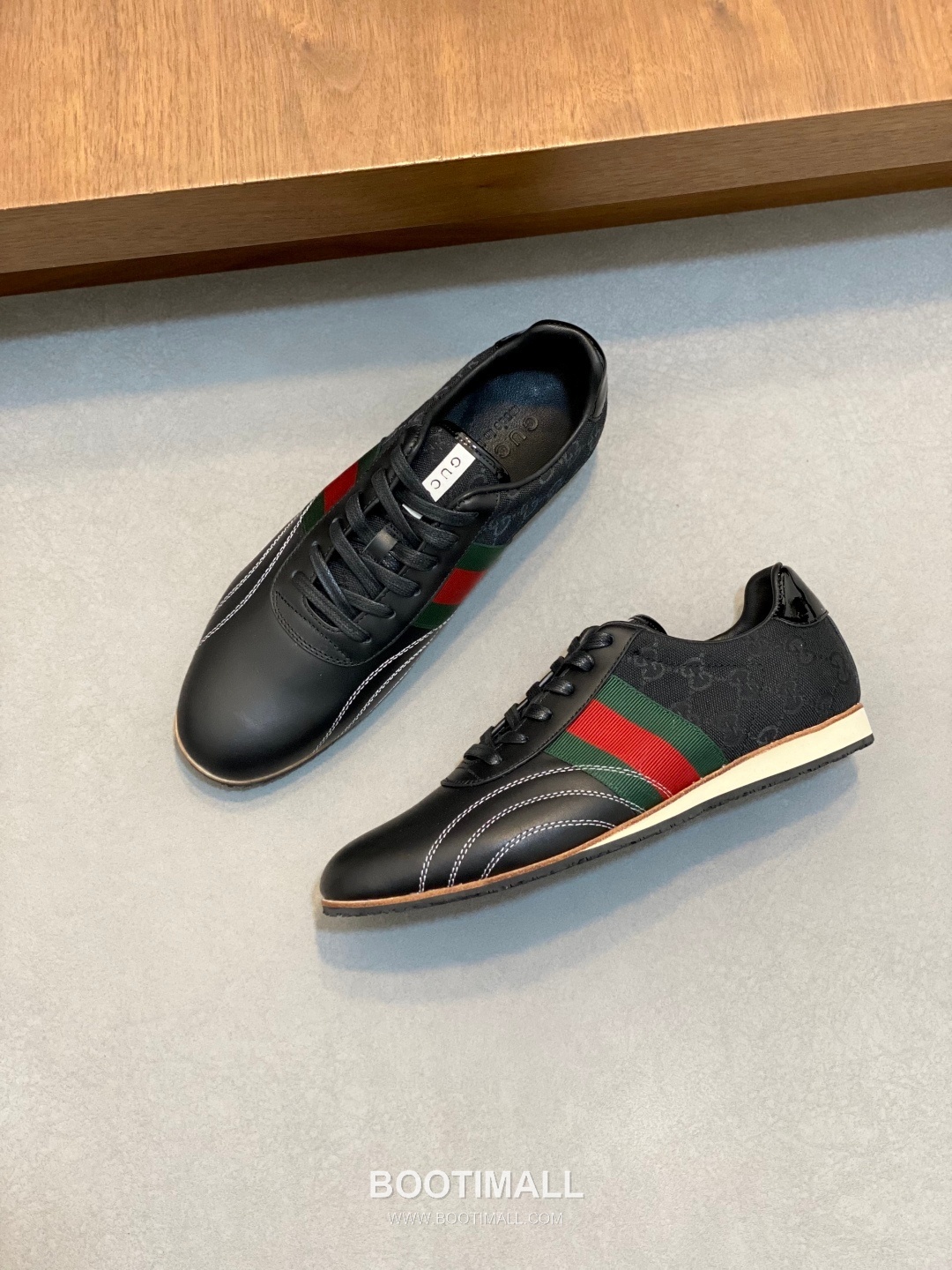 ## 신발 제품 스펙 분석

Gucci GG Canvas Suede Sneakers 구찌 GG 캔버스 스웨이드 스니커즈 645029 5
