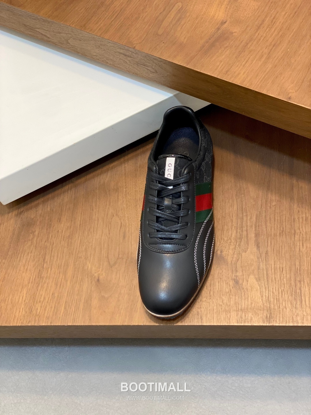 ## 신발 제품 스펙 분석

Gucci GG Canvas Suede Sneakers 구찌 GG 캔버스 스웨이드 스니커즈 645029 6