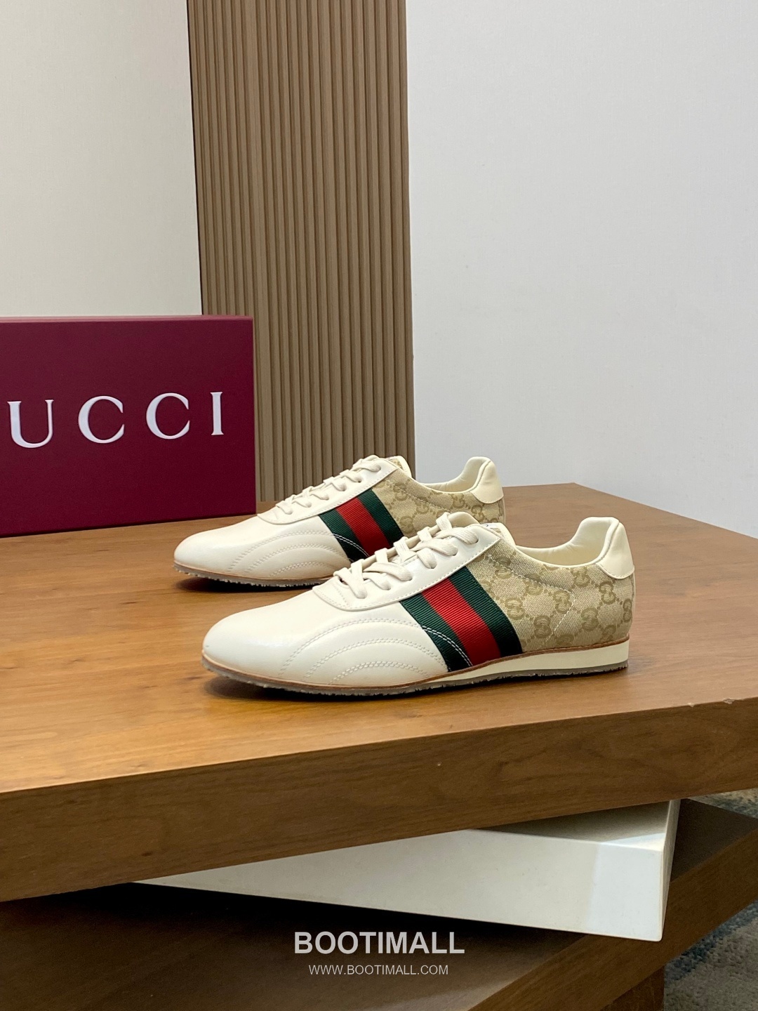 ## 신발 제품 스펙 분석

Gucci GG Canvas Suede Sneakers 구찌 GG 캔버스 스웨이드 스니커즈 645029 3