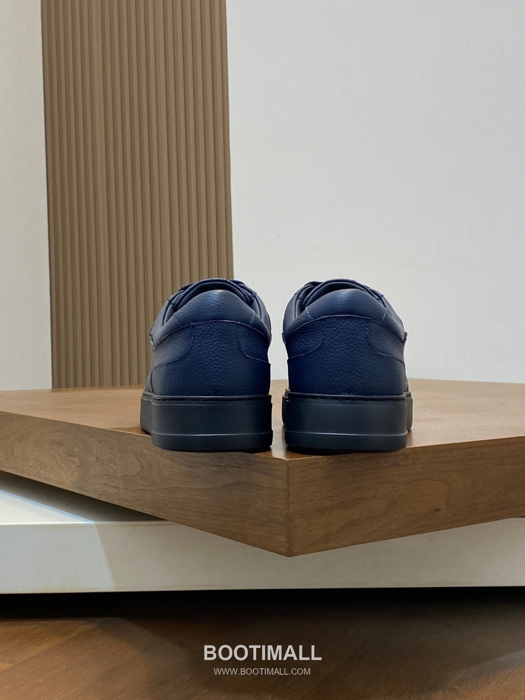 ## 신발 제품 스펙 분석

ZILLI Grained Leather Sneakers 질리 그레인 레더 스니커즈 8