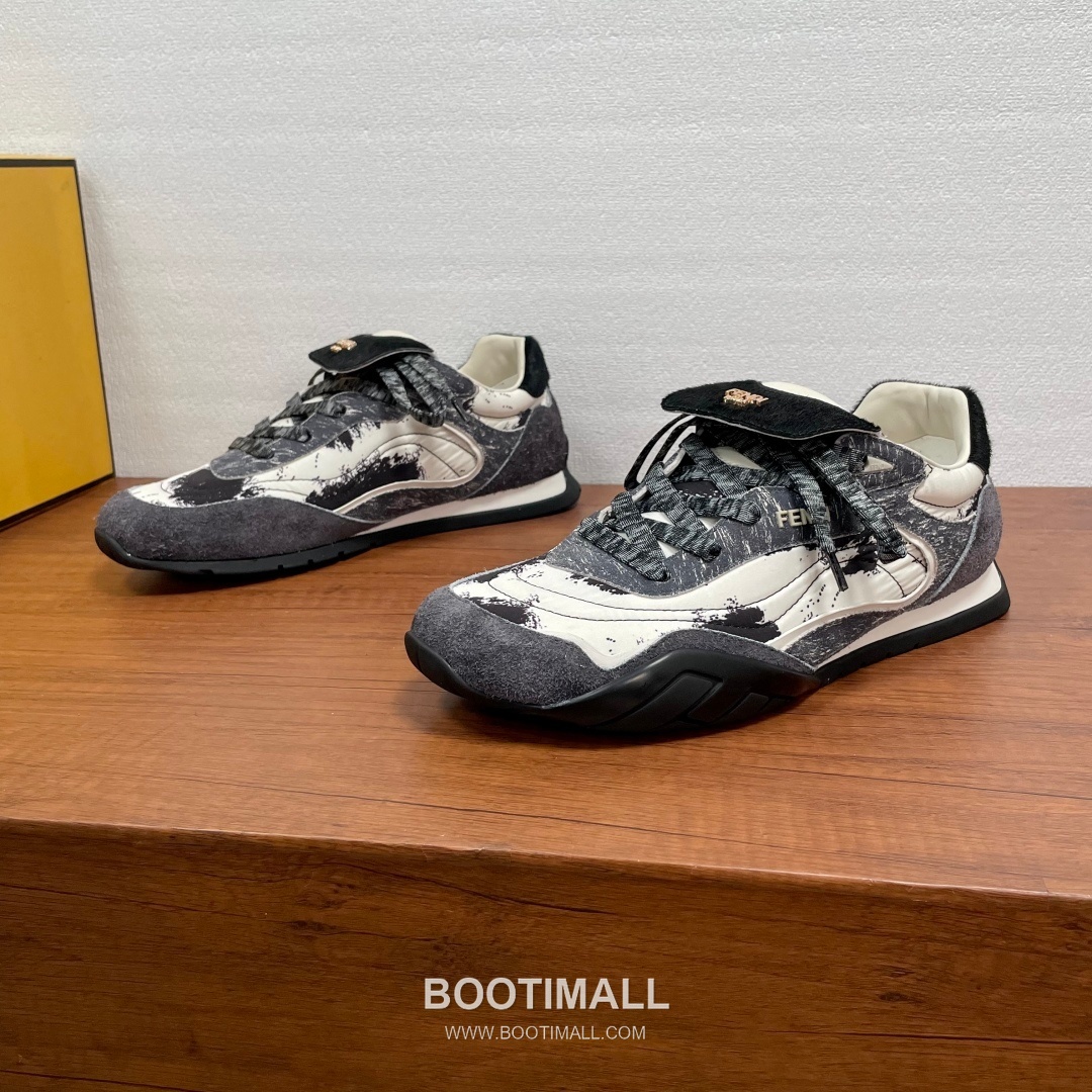 ## 신발 제품 스펙 분석

Fendi Wave Pulse Sneakers 펜디 웨이브 펄스 스니커즈 7E1392 1