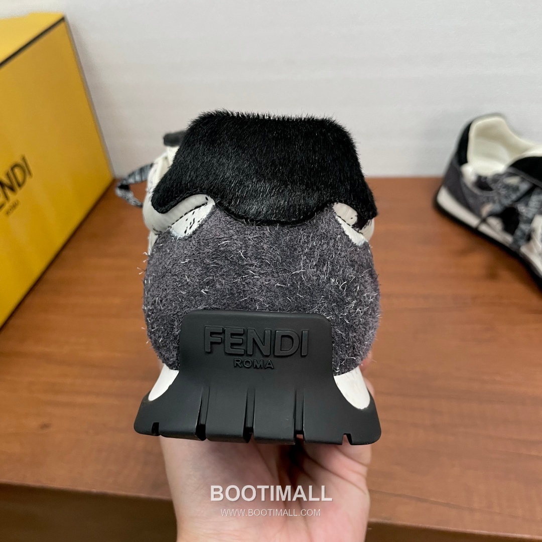 ## 신발 제품 스펙 분석

Fendi Wave Pulse Sneakers 펜디 웨이브 펄스 스니커즈 7E1392 5