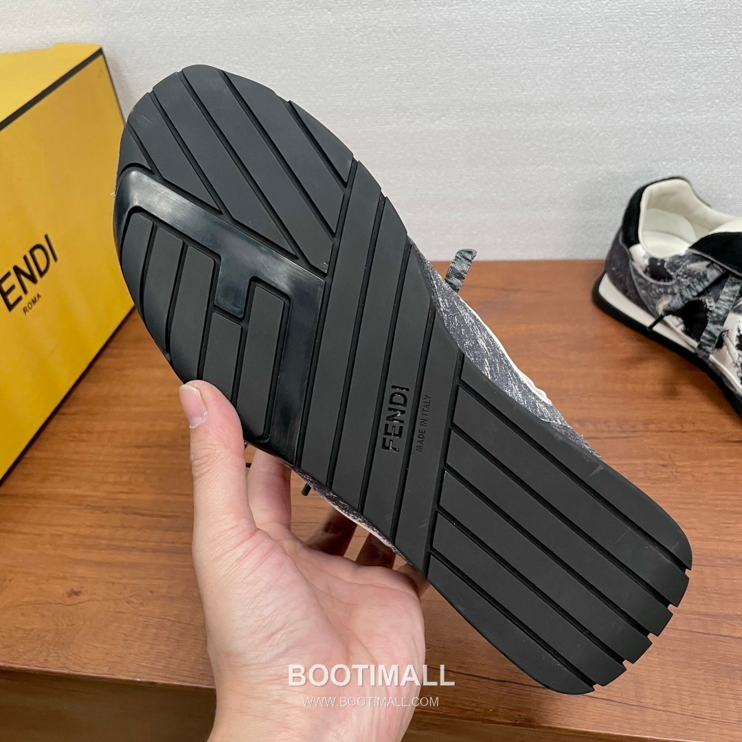 ## 신발 제품 스펙 분석

Fendi Wave Pulse Sneakers 펜디 웨이브 펄스 스니커즈 7E1392 6