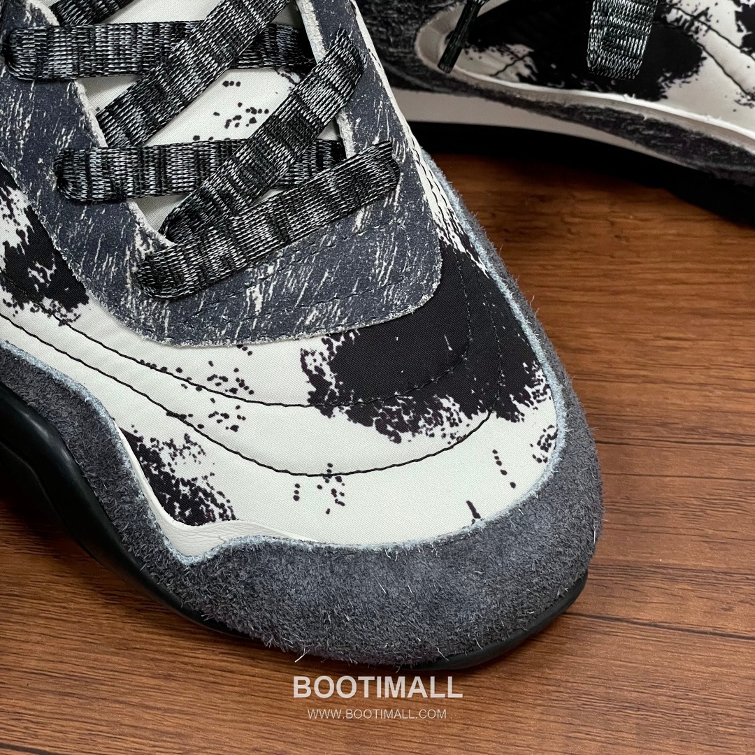 ## 신발 제품 스펙 분석

Fendi Wave Pulse Sneakers 펜디 웨이브 펄스 스니커즈 7E1392 9