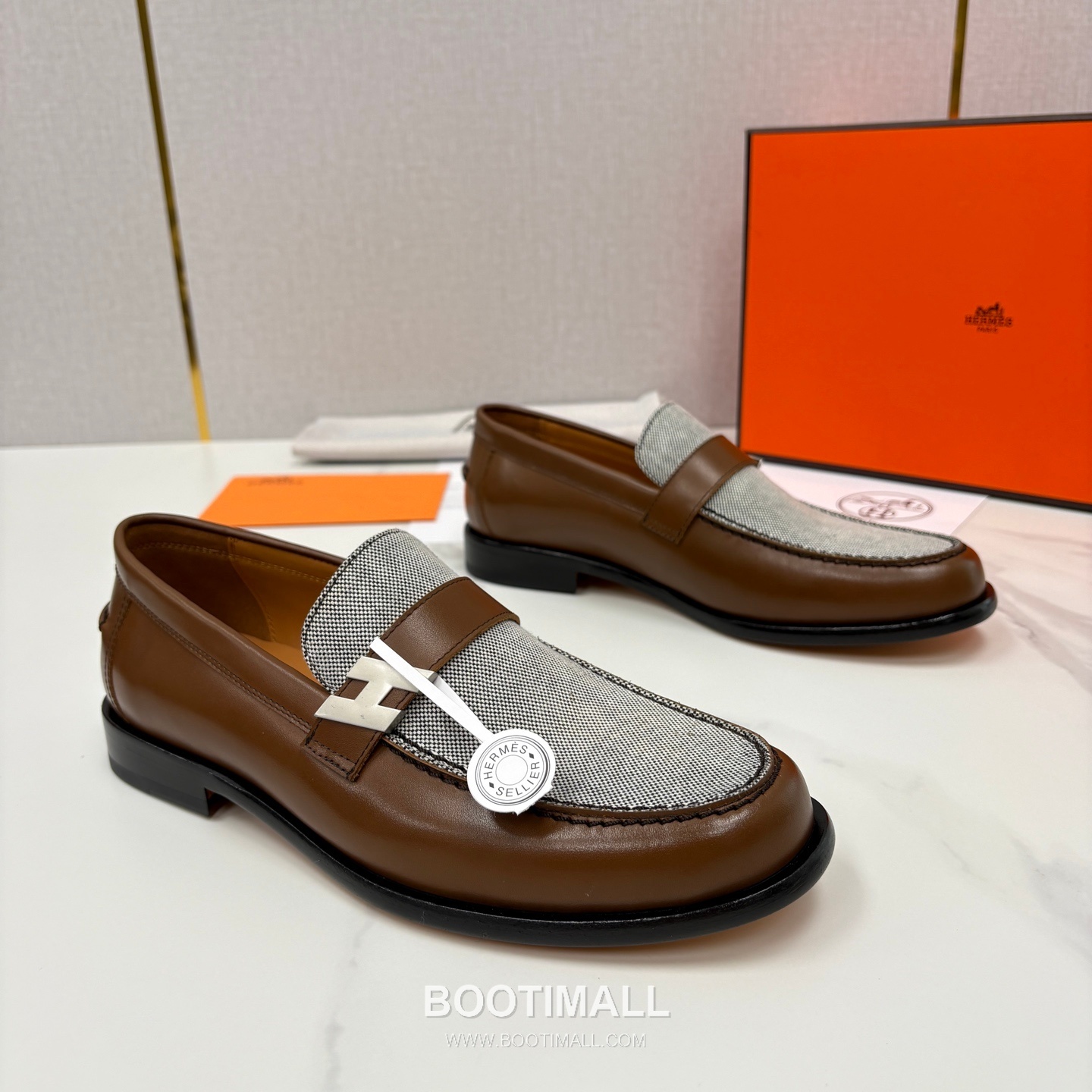## 신발 제품 스펙 분석

Hermès Milton Leather Loafers 에르메스 밀턴 레더 로퍼 3