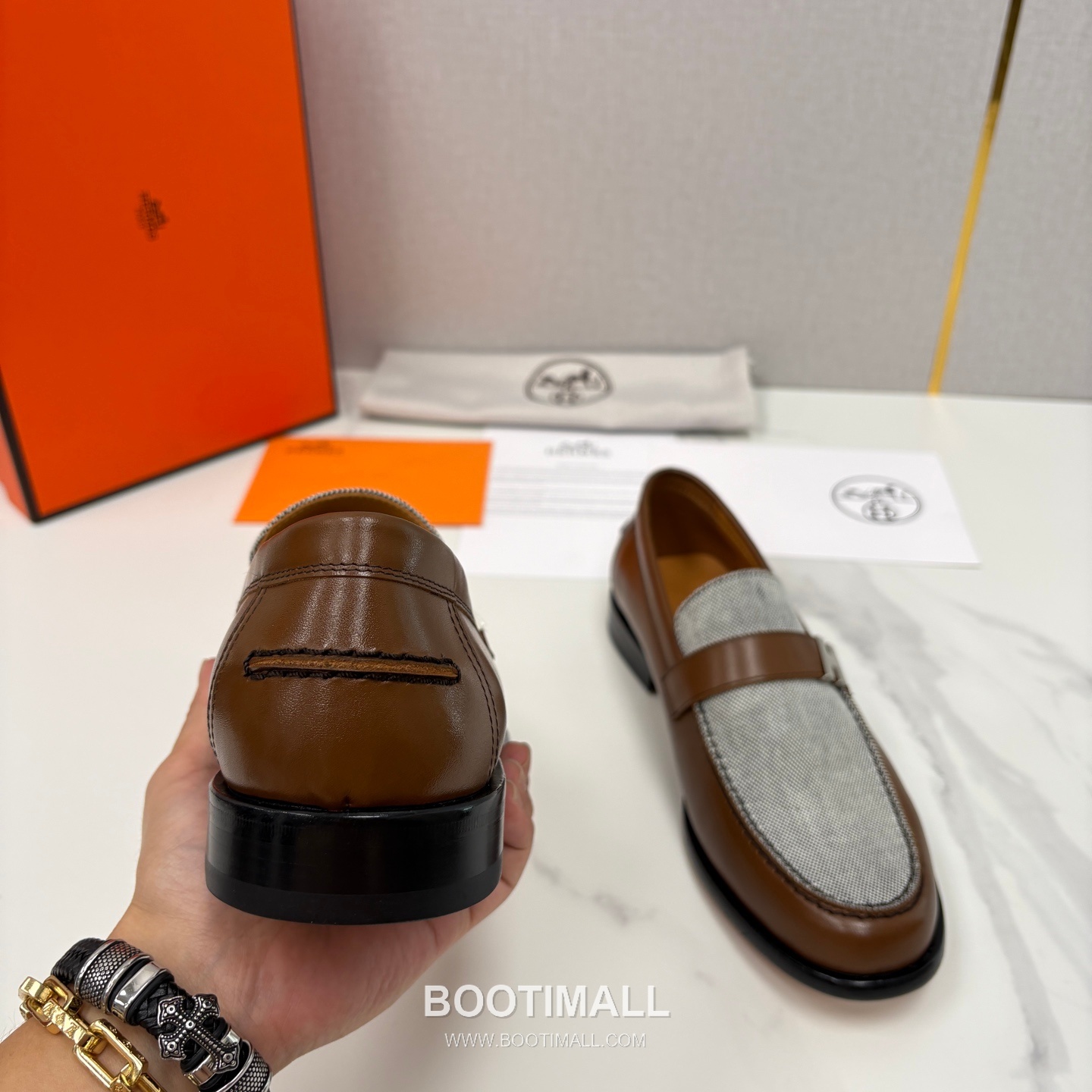 ## 신발 제품 스펙 분석

Hermès Milton Leather Loafers 에르메스 밀턴 레더 로퍼 9