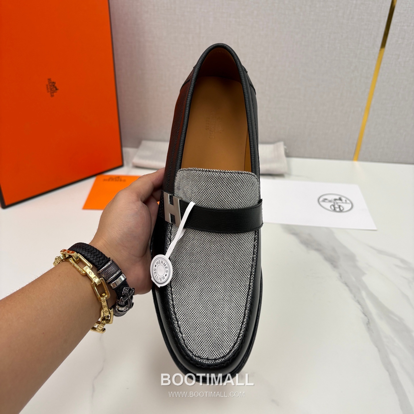 ## 신발 제품 스펙 분석

Hermès Milton Leather Loafers 에르메스 밀턴 레더 로퍼 7