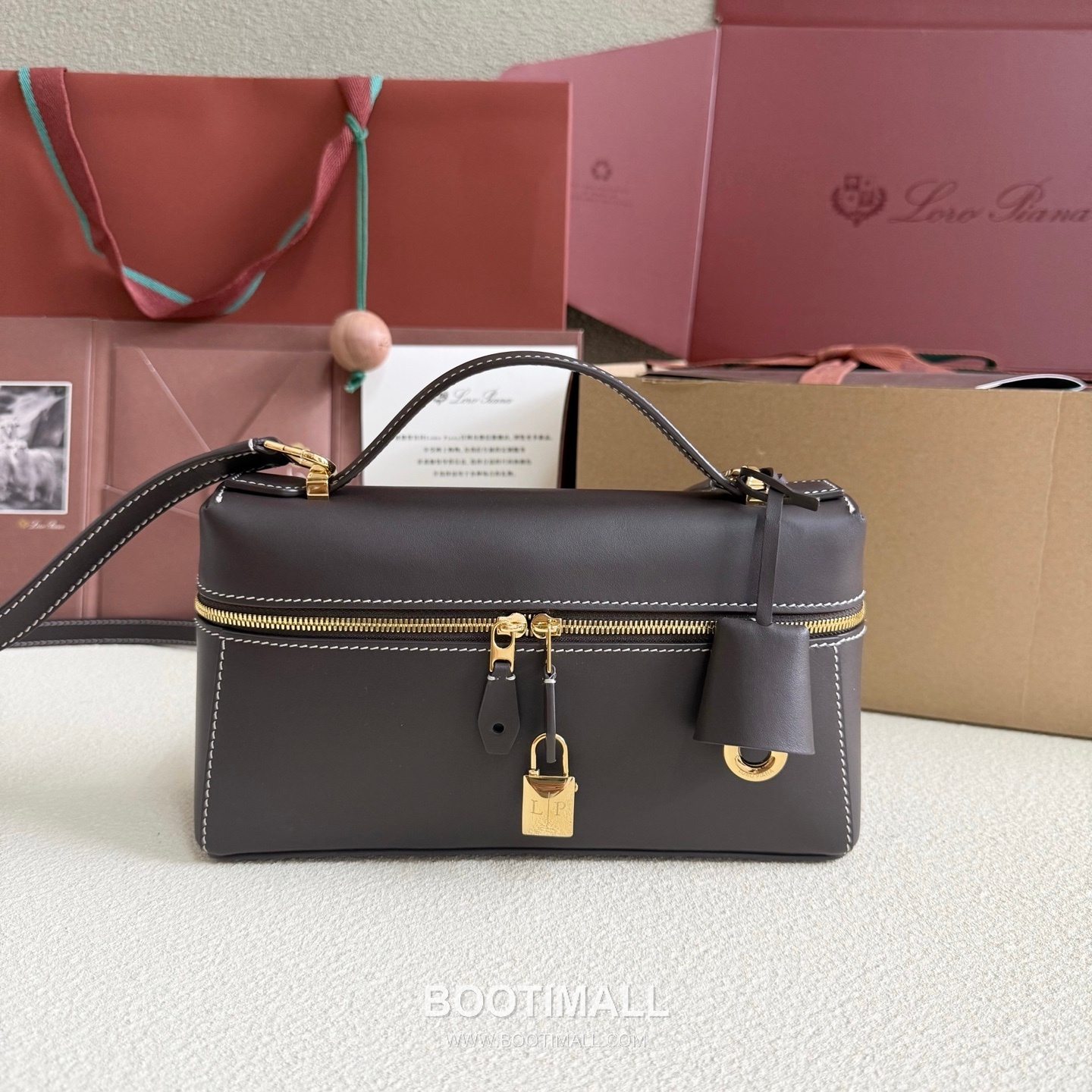 Loro Piana Extra Bag L23 Top Handle Bag FAQ2126 로로피아나 엑스트라 백 L23 토트백 카프스킨 23cm 1