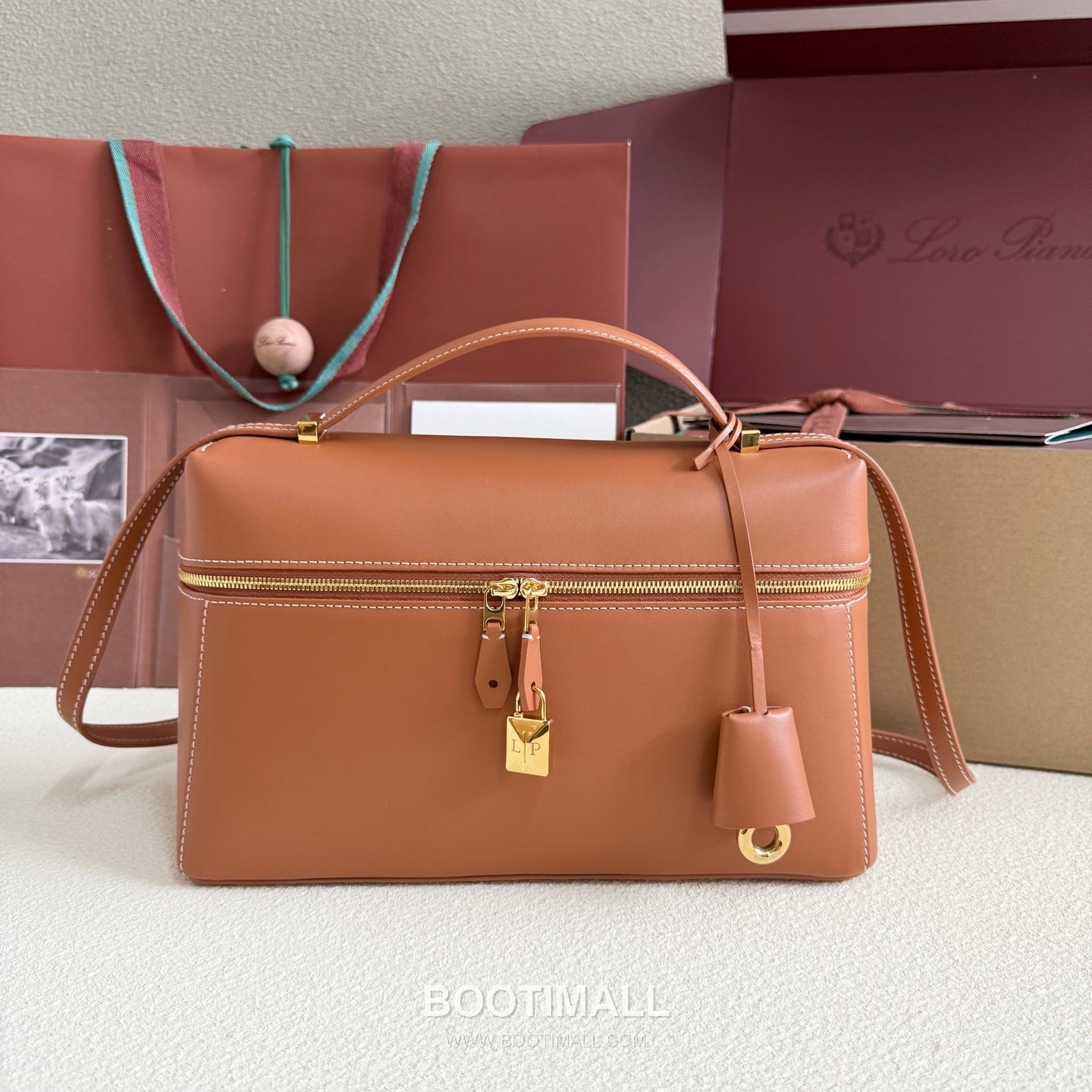 Loro Piana Extra Bag L27 Top Handle Bag 로로피아나 엑스트라 백 L27 토트백 카프스킨 27cm 1