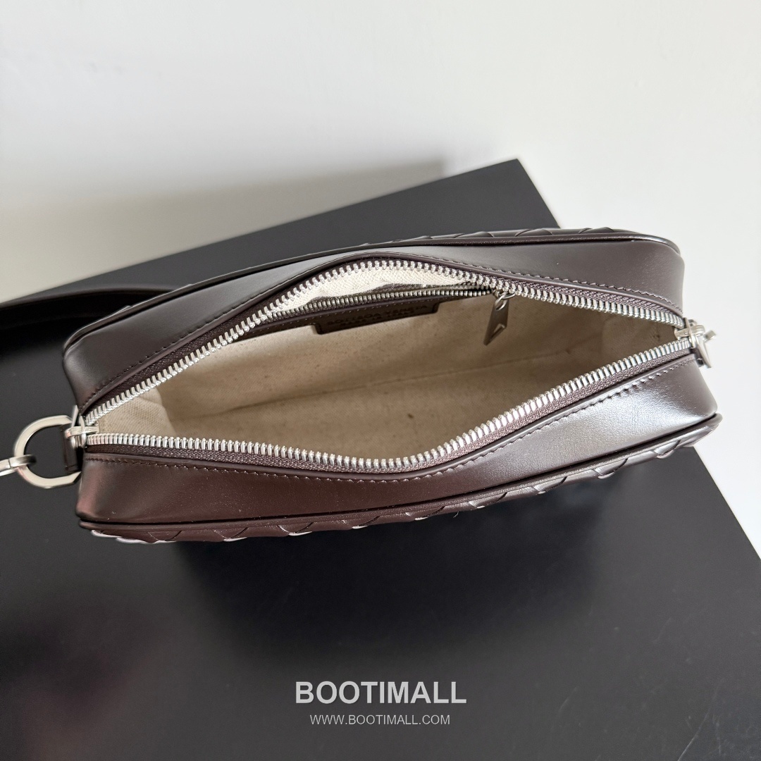 Bottega Veneta Intrecciato Woven Leather Camera Bag 보테가베네타 인트레치아토 위빙 레더 카메라백 24.5cm 7