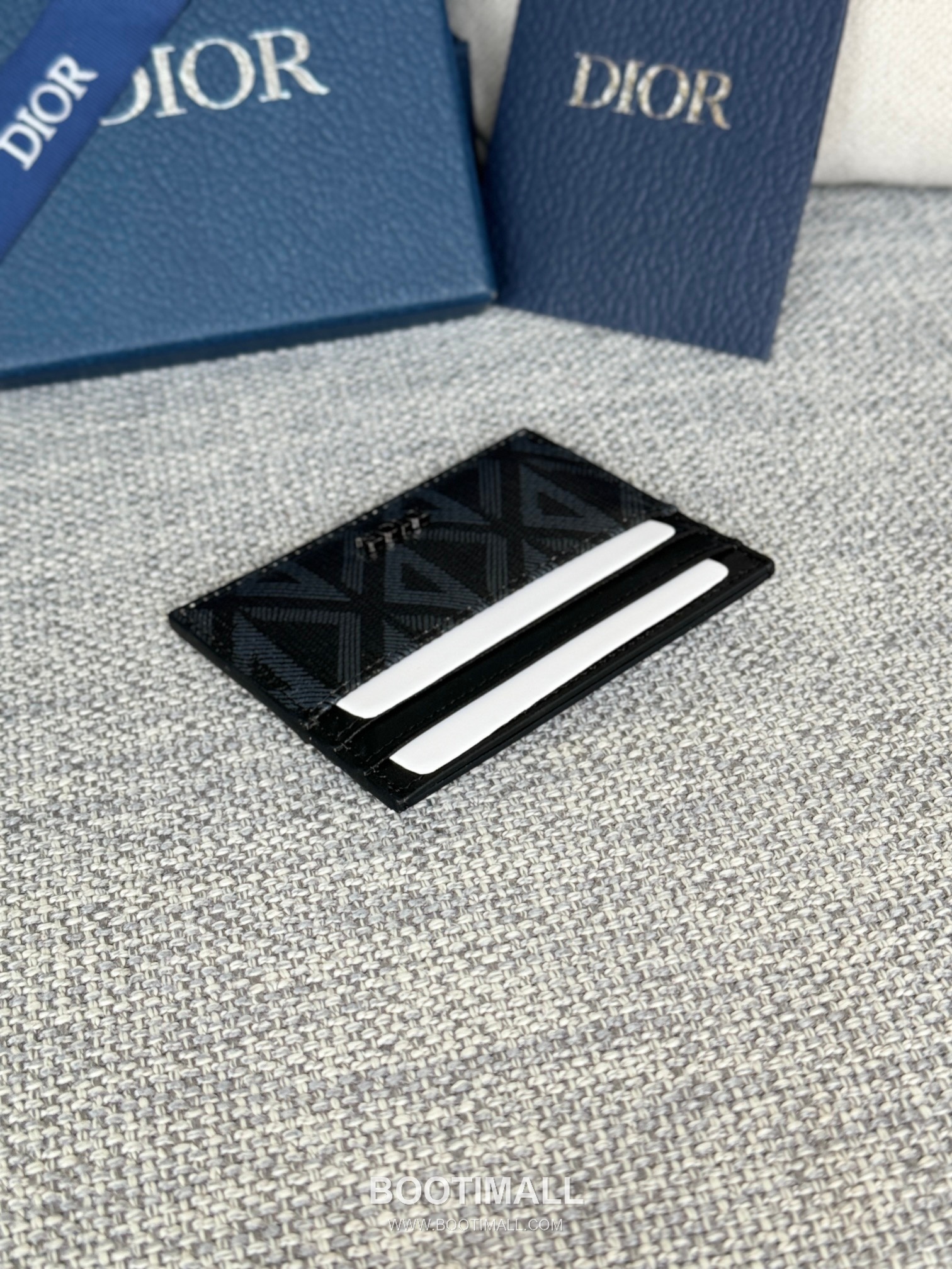 Dior Dior Gravity Pocket Card Holder Black Embossed Calfskin 디올 디올 그라비티 포켓 카드홀더 블랙 엠보스 카프스킨 10cm 3