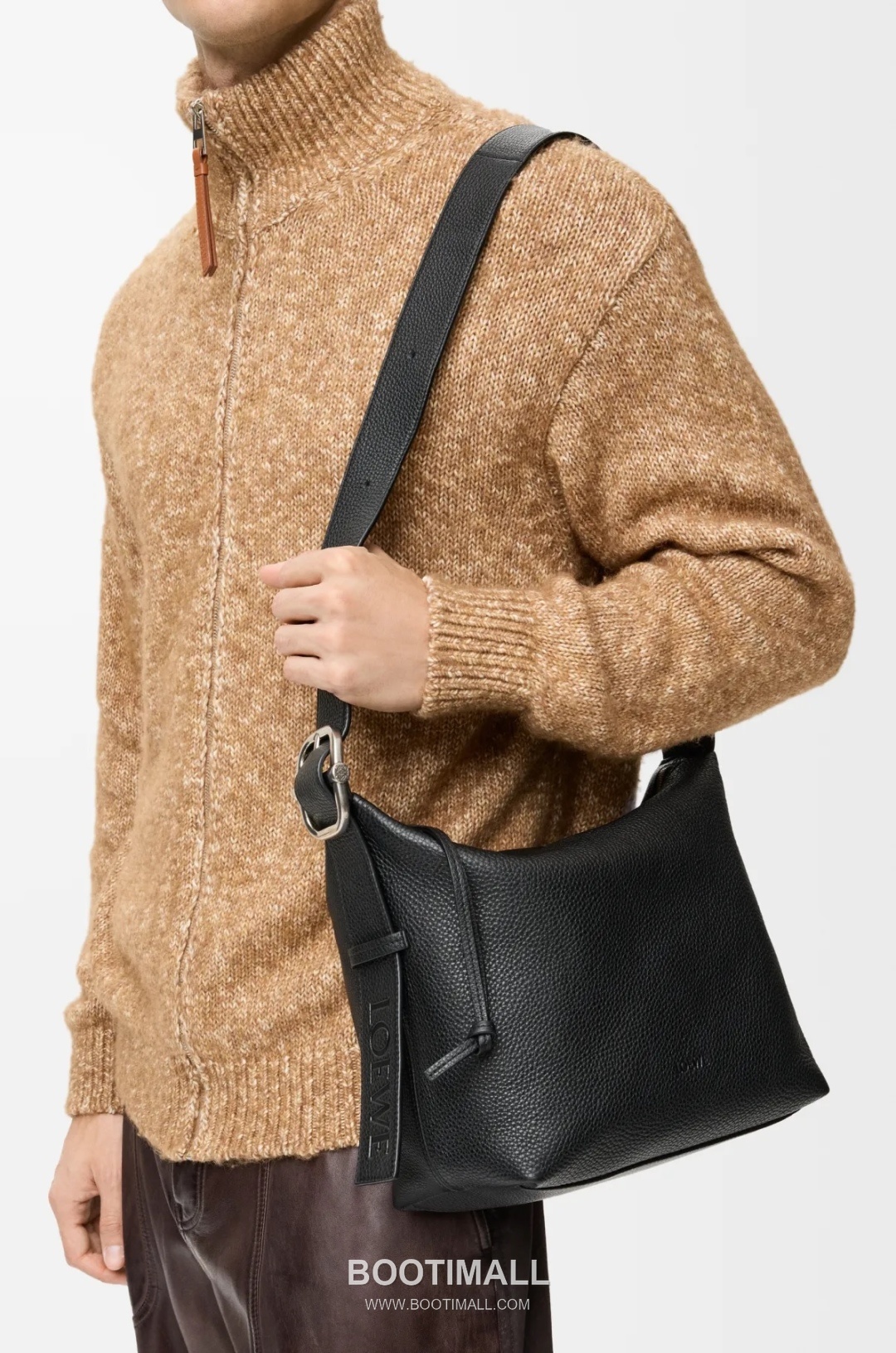 Loewe Loop Hobo 65256185 Grained Calfskin Shoulder Bag 로에베 루프 호보 65256185 그레인드 카프스킨 숄더백 29cm 4