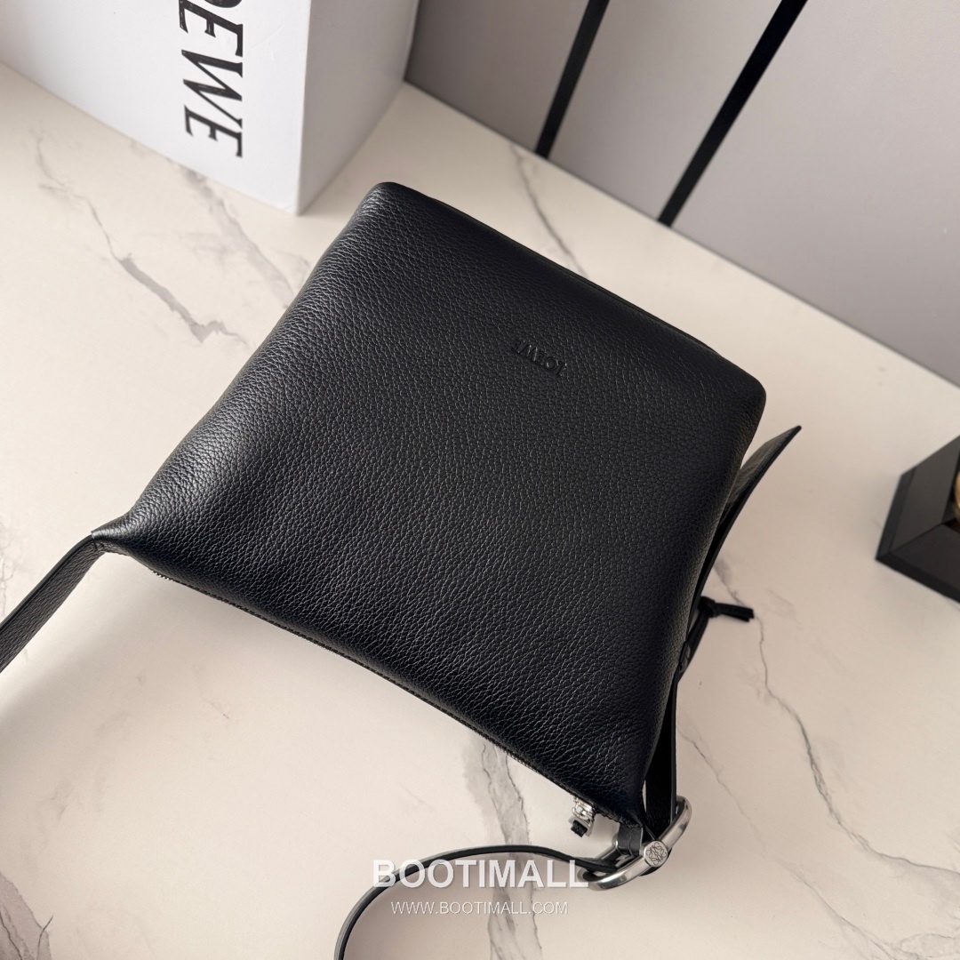 Loewe Loop Hobo 65256185 Grained Calfskin Shoulder Bag 로에베 루프 호보 65256185 그레인드 카프스킨 숄더백 29cm 14