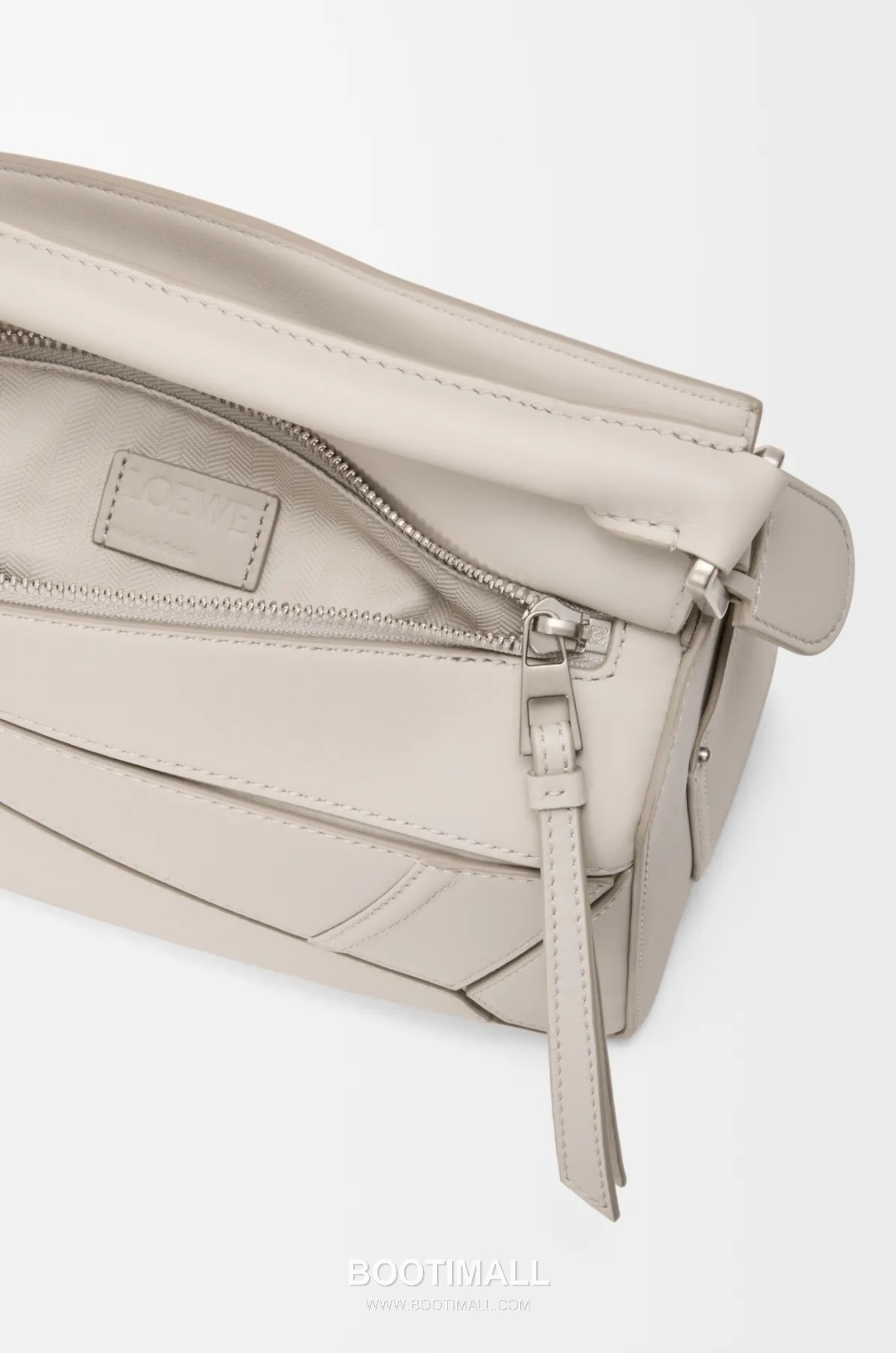 Loewe Panta Puzzle Small Shiny Calfskin Grey Handbag 로에베 판타 퍼즐 스몰 052557100 샤이니 카프스킨 그레이 핸드백 24cm 8