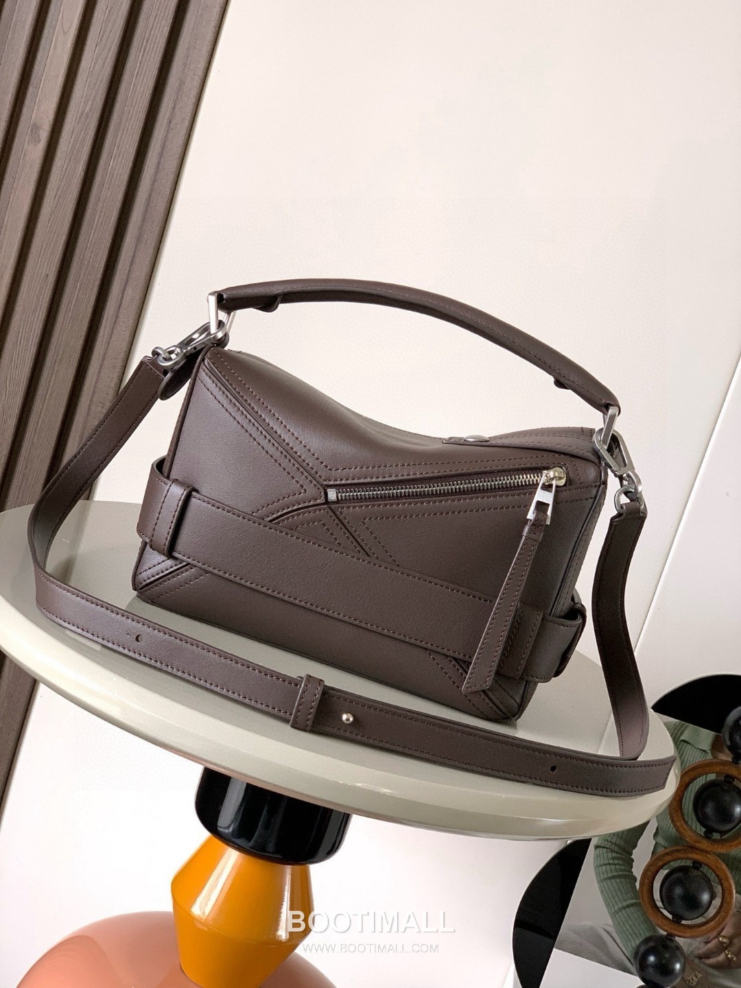 LOEWE Puzzle Biker Small Bag 052517100 로에베 퍼즐 바이커 스몰 토트백 글로시 카프스킨 24cm 9