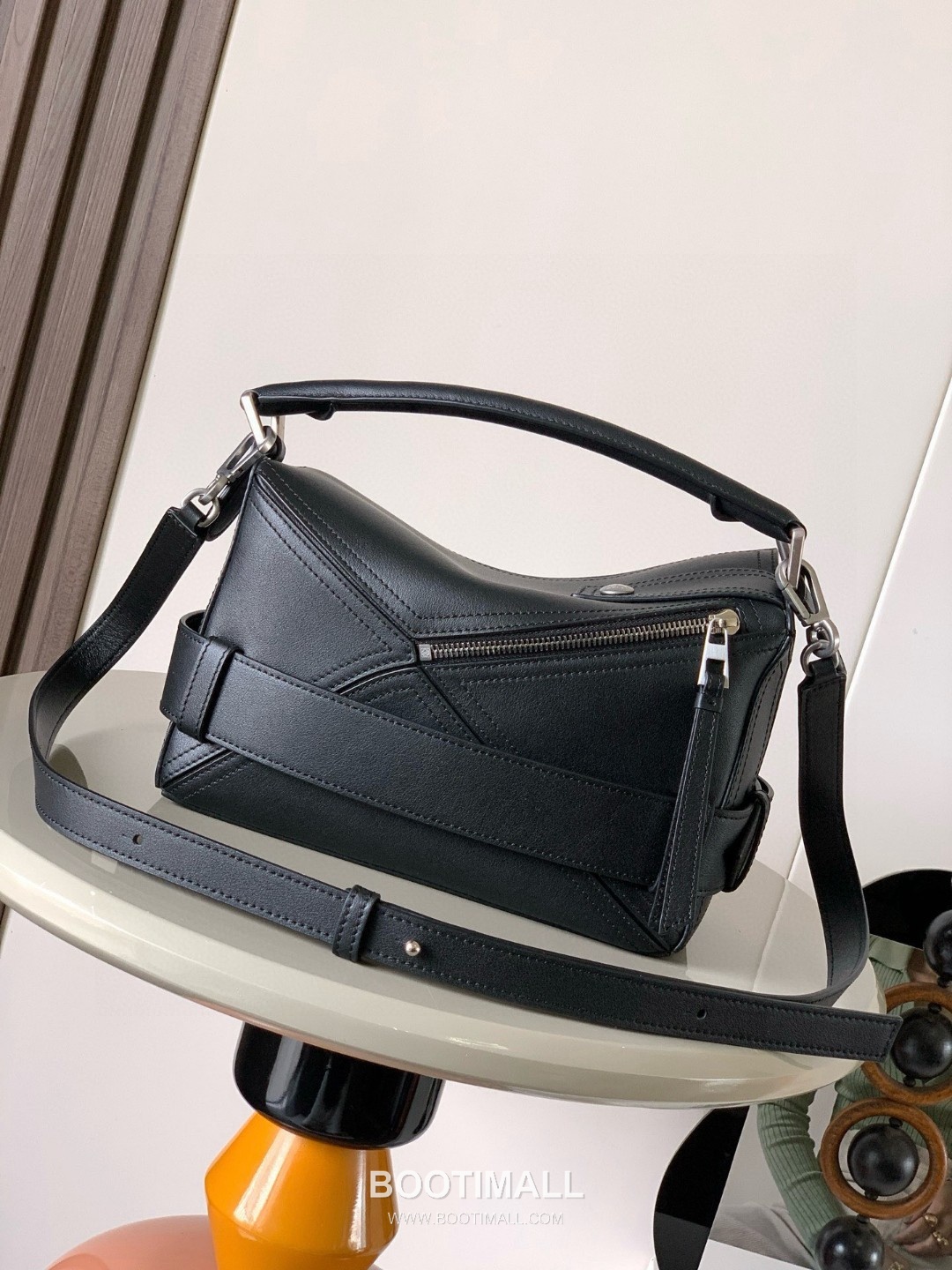 Loewe Puzzle Biker Small Glossy Calfskin Handbag 로에베 퍼즐 바이커 스몰 052517100 글로시 카프스킨 핸드백 24cm 10
