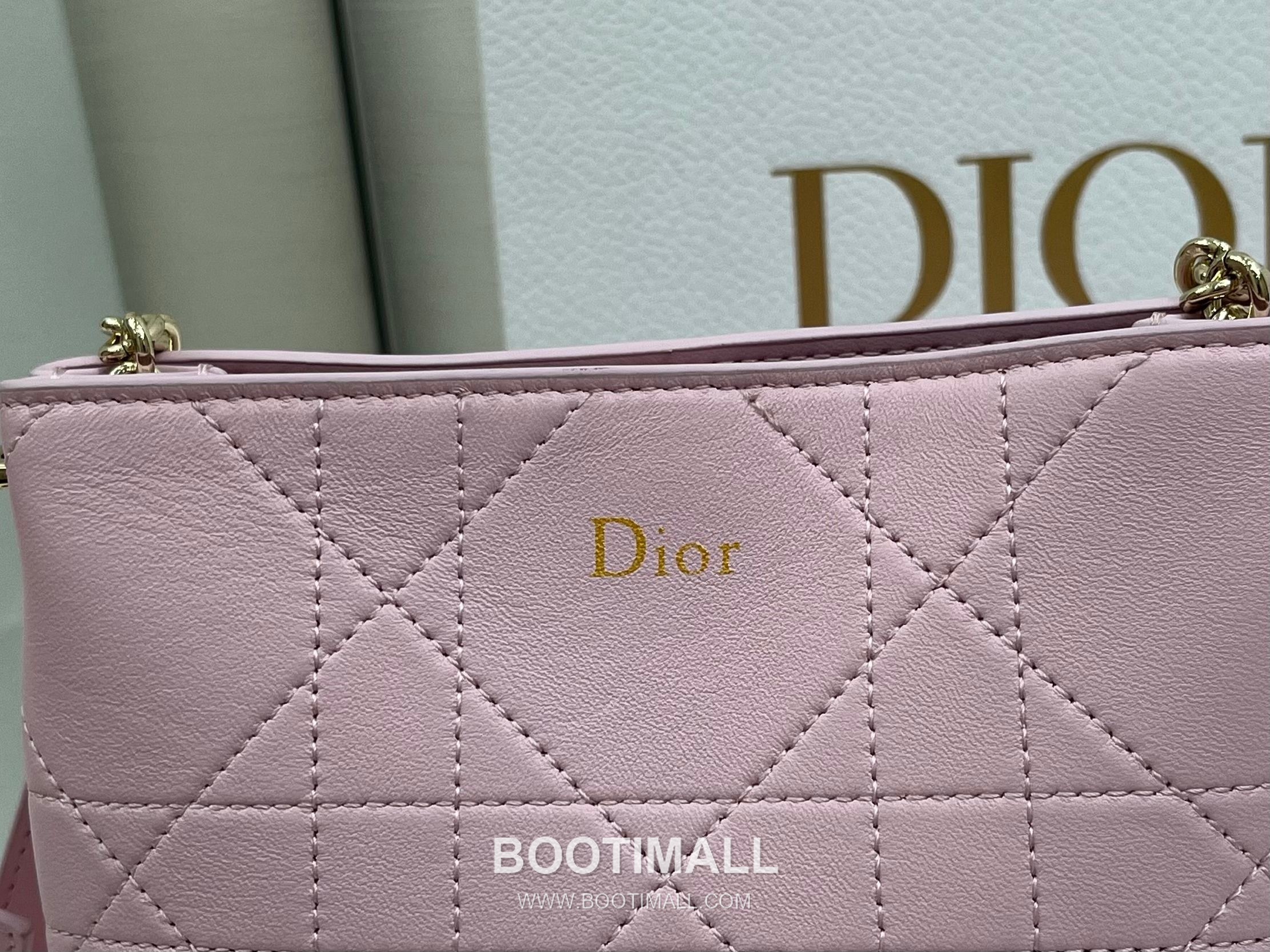 Dior Trianon Vertical Cannage Lambskin Chain Shoulder Bag 디올 트리아농 버티컬 까나쥬 램스킨 체인 숄더백 21cm 4