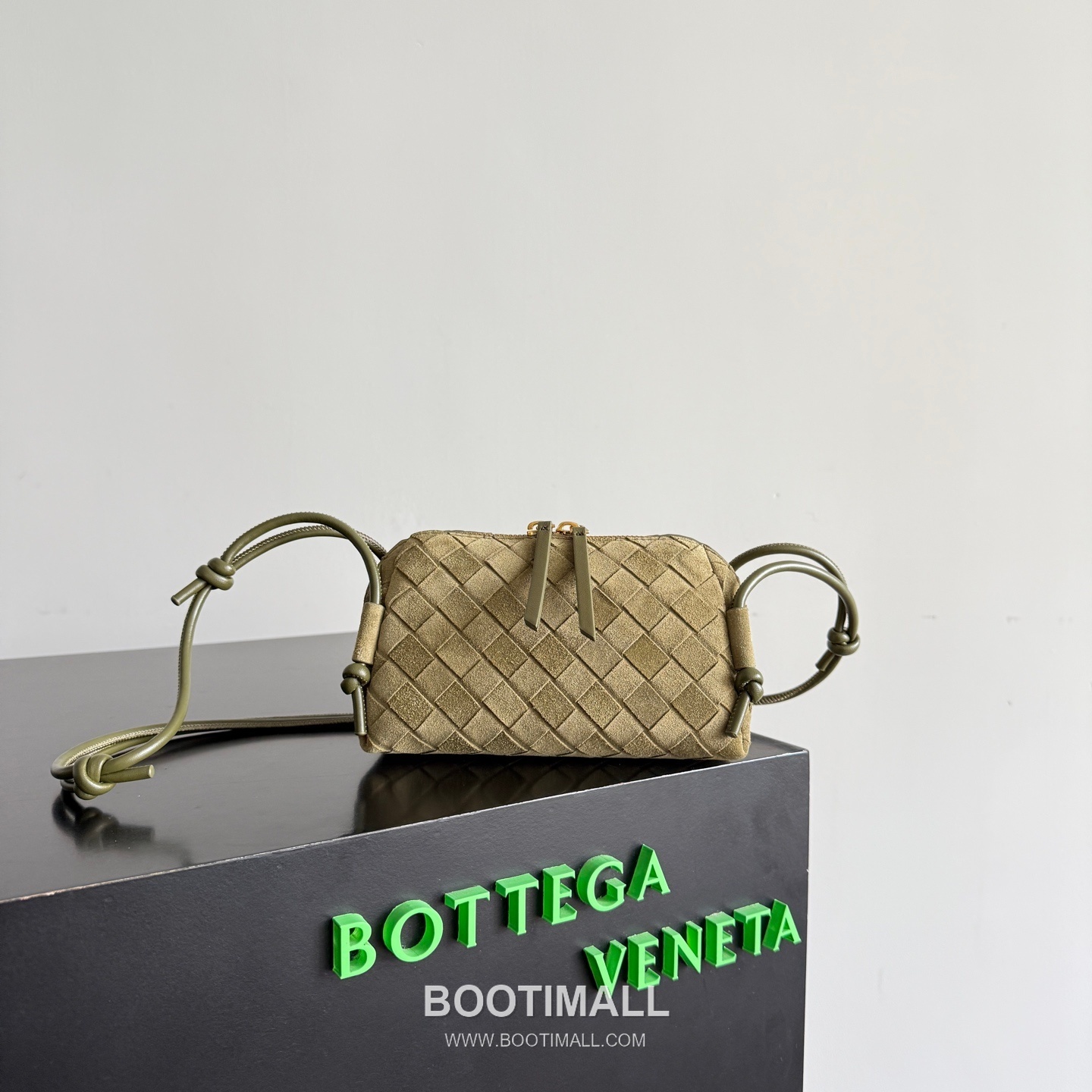 Bottega Veneta Concert Pouch 794258 Crossbody Bag 보테가 베네타 콘서트 파우치 794258 크로스백 19cm 2