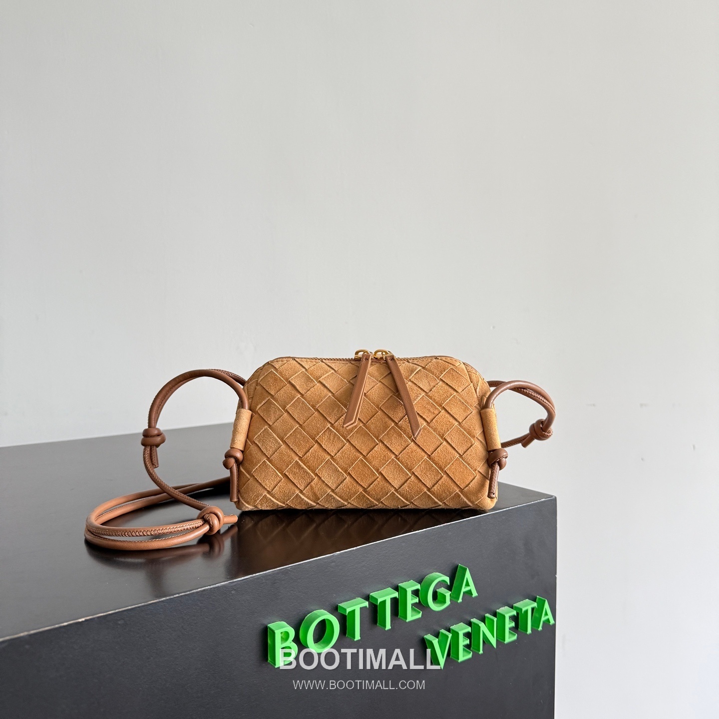 Bottega Veneta Concert Pouch 794258 Crossbody Bag 보테가 베네타 콘서트 파우치 794258 크로스백 18.5cm 2