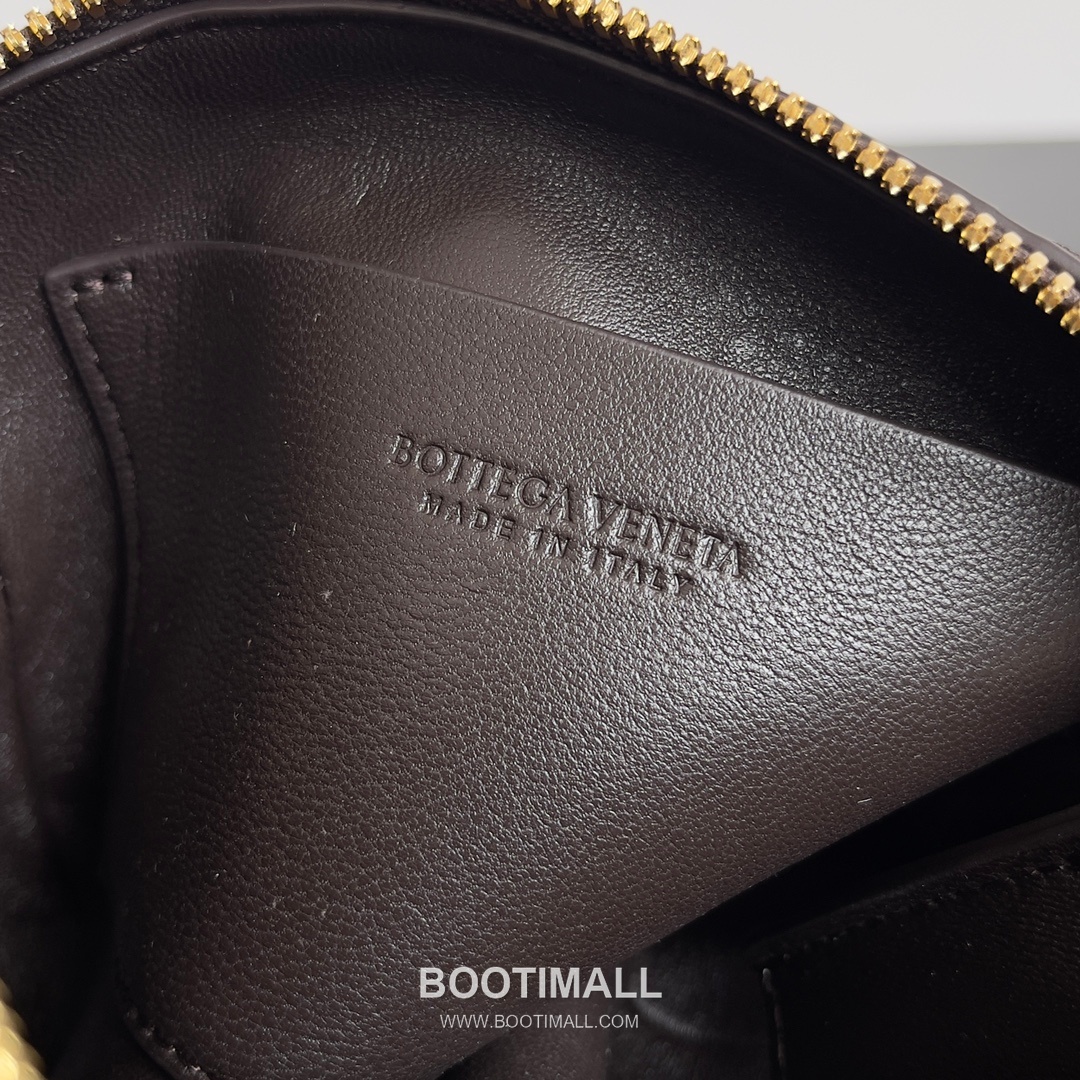 Bottega Veneta Concert Pouch Intrecciato Leather Mini Crossbody Bag 보테가베네타 콘서트 파우치 인트레치아토 가죽 미니 크로스백 18.5cm 8