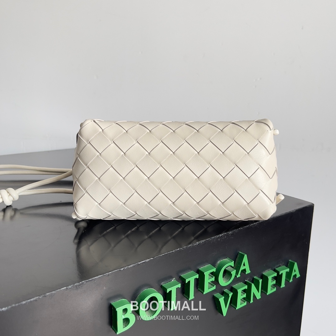 Bottega Veneta Concert Pouch Intrecciato Leather Mini Crossbody Bag 보테가베네타 콘서트 파우치 인트레치아토 가죽 미니 크로스백 18.5cm 3