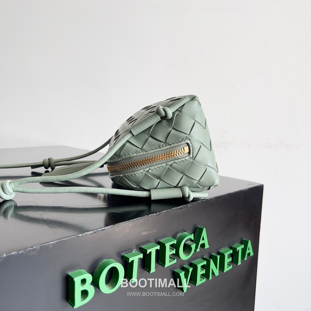 Bottega Veneta Concert Pouch Intrecciato Leather Mini Crossbody Bag 보테가베네타 콘서트 파우치 인트레치아토 가죽 미니 크로스백 18.5cm 2
