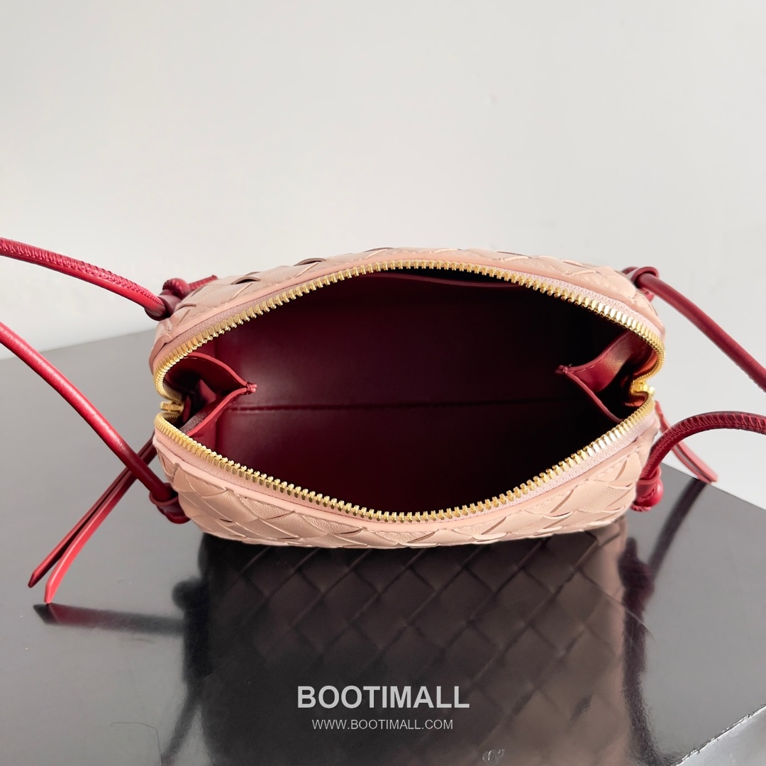 Bottega Veneta Concert Pouch Mini Intrecciato Leather Crossbody Bag 보테가 베네타 콘서트 파우치 미니 794258 인트레치아토 레더 크로스백 18.5cm 10