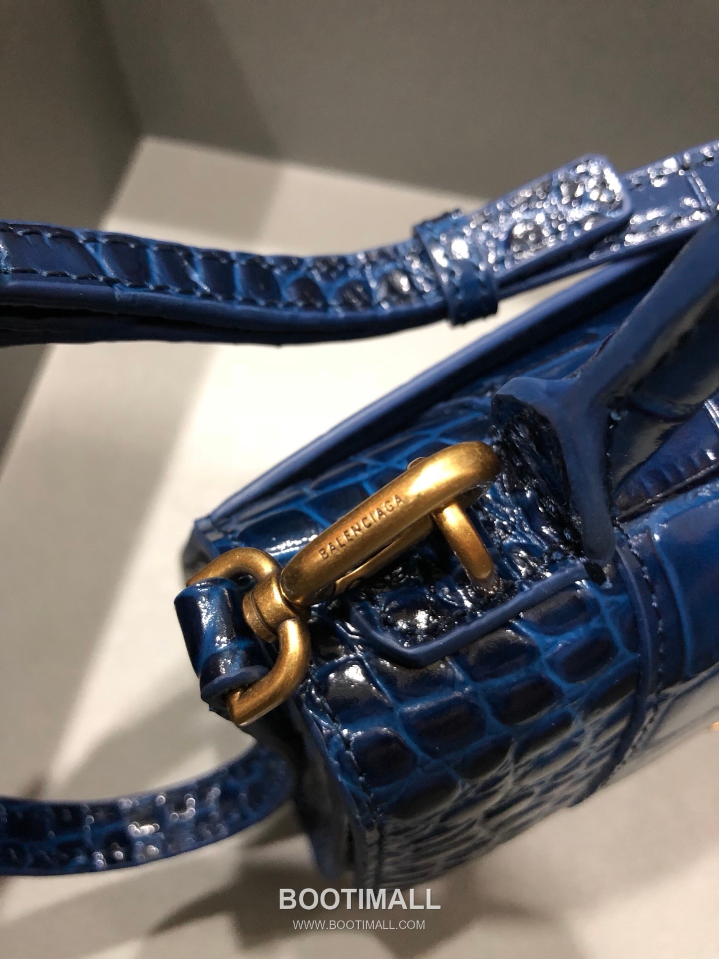 Balenciaga Hourglass Crocodile Embossed Leather Top Handle Bag 발렌시아가 아워글래스 크로커다일 엠보싱 가죽 탑핸들 백 24cm 6