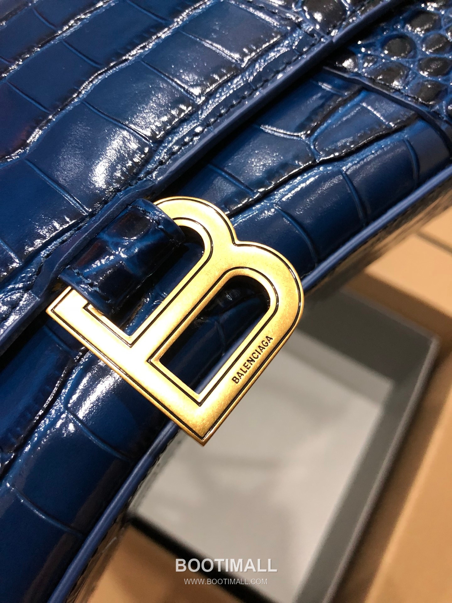 Balenciaga Hourglass Crocodile Embossed Leather Top Handle Bag 발렌시아가 아워글래스 크로커다일 엠보싱 가죽 탑핸들 백 24cm 4