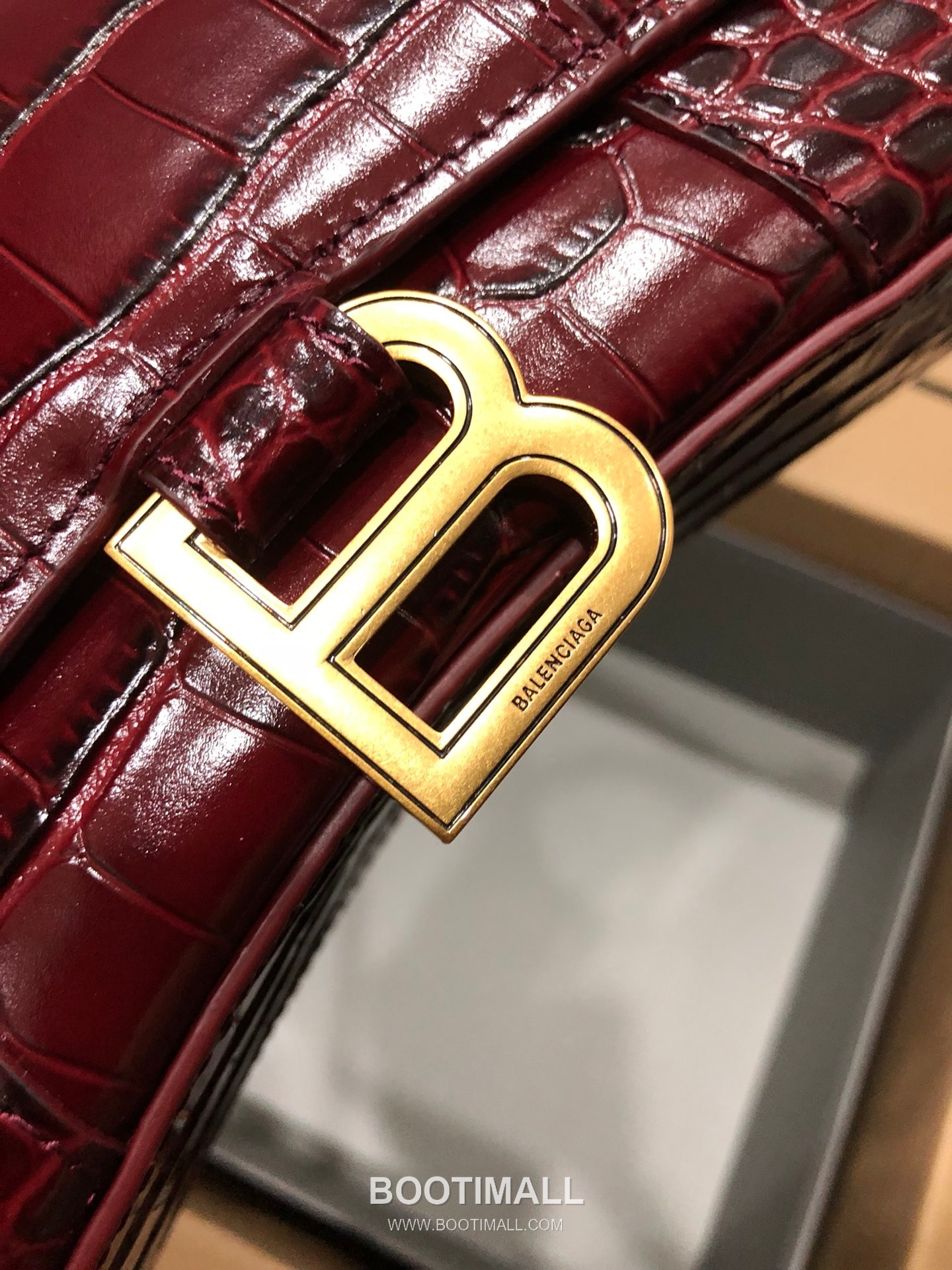 Balenciaga Hourglass Crocodile Embossed Leather Top Handle Bag 발렌시아가 아워글래스 크로커다일 엠보싱 가죽 탑핸들 백 24cm 4