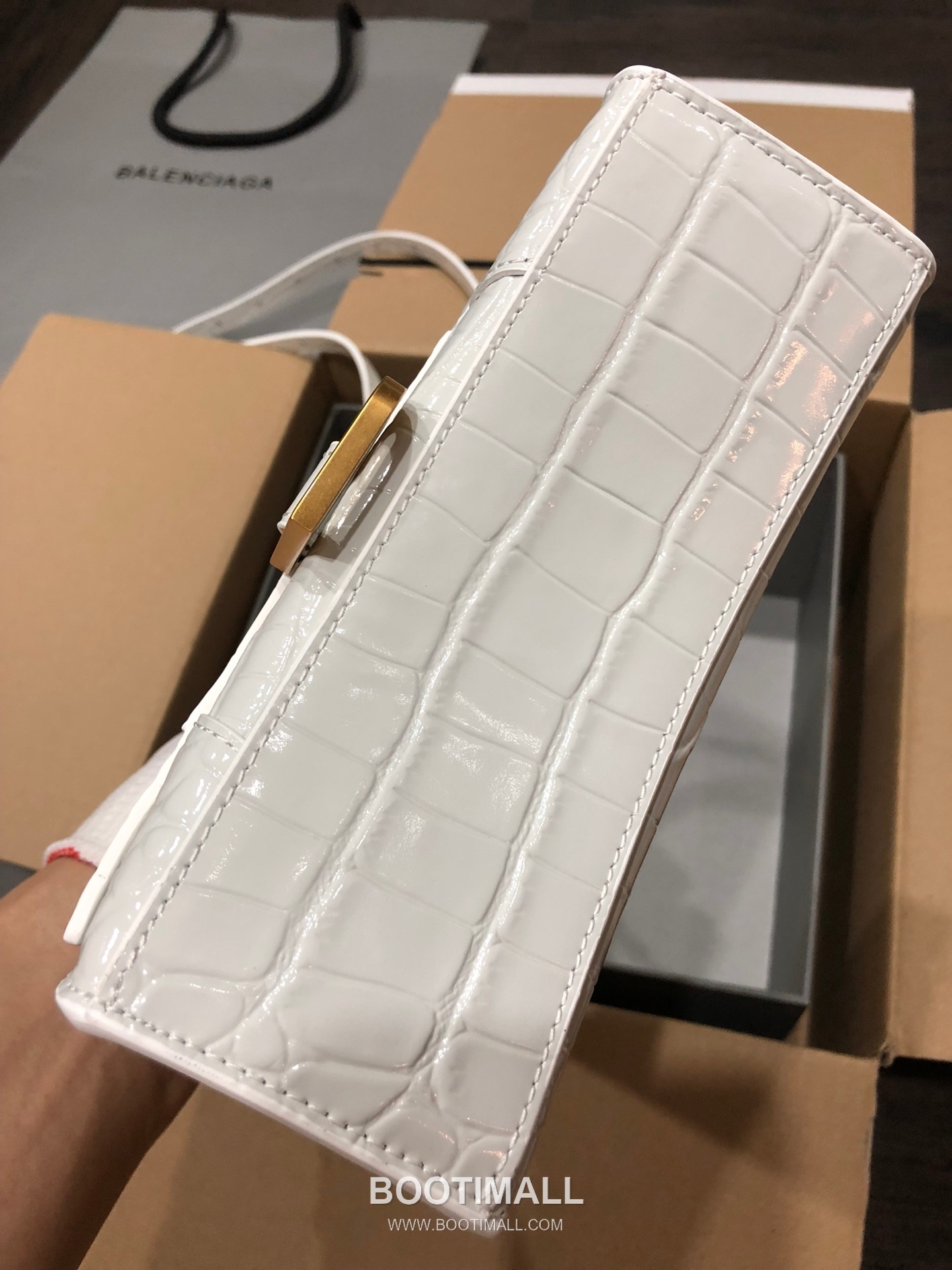 Balenciaga Hourglass Crocodile Embossed Leather Top Handle Bag 발렌시아가 아워글래스 크로커다일 엠보싱 가죽 탑핸들 백 24cm 4