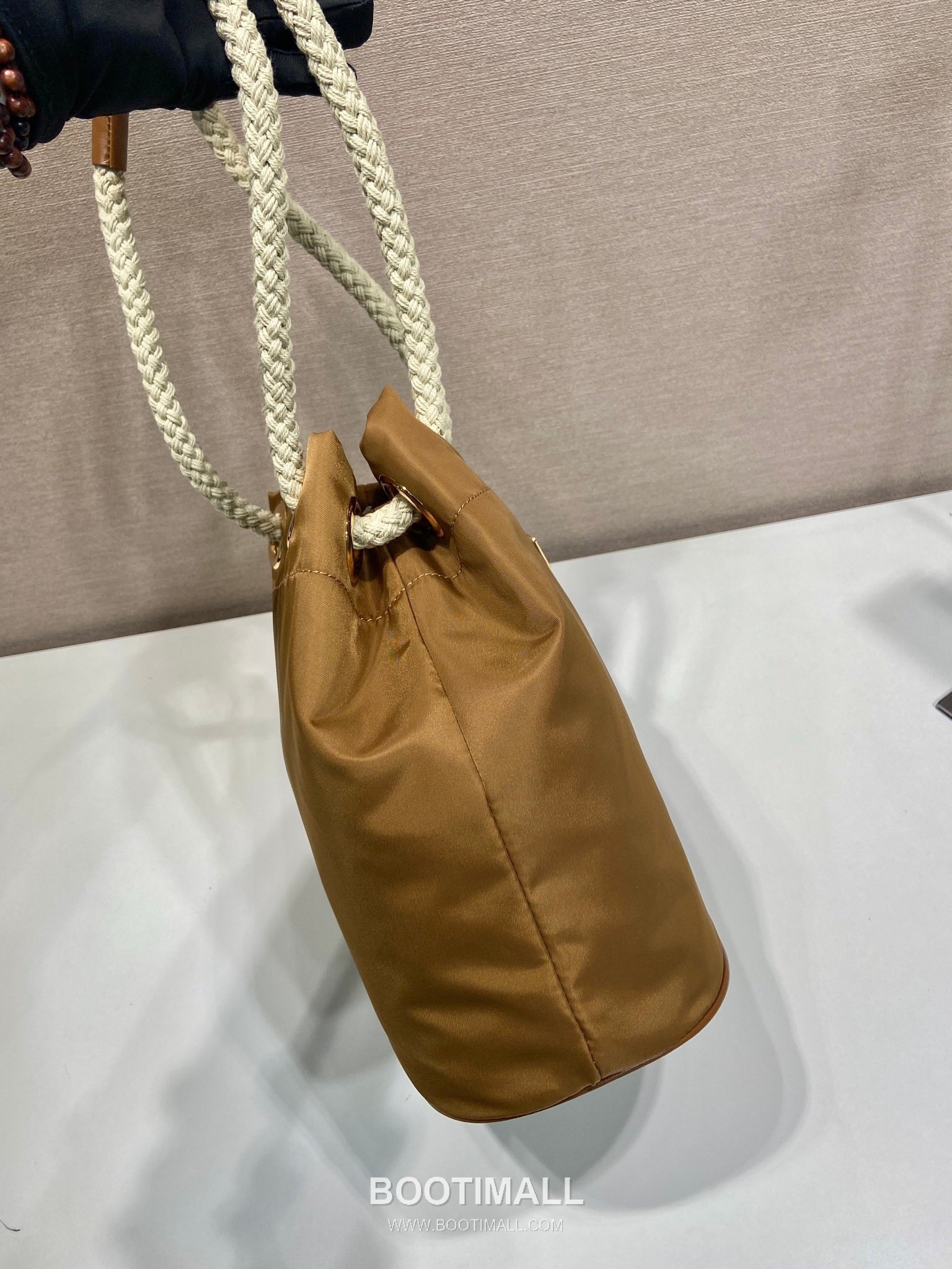 Prada Re-Nylon Bucket Bag 1BE082 프라다 리나일론 카프스킨 트리밍 버킷백 28cm 6