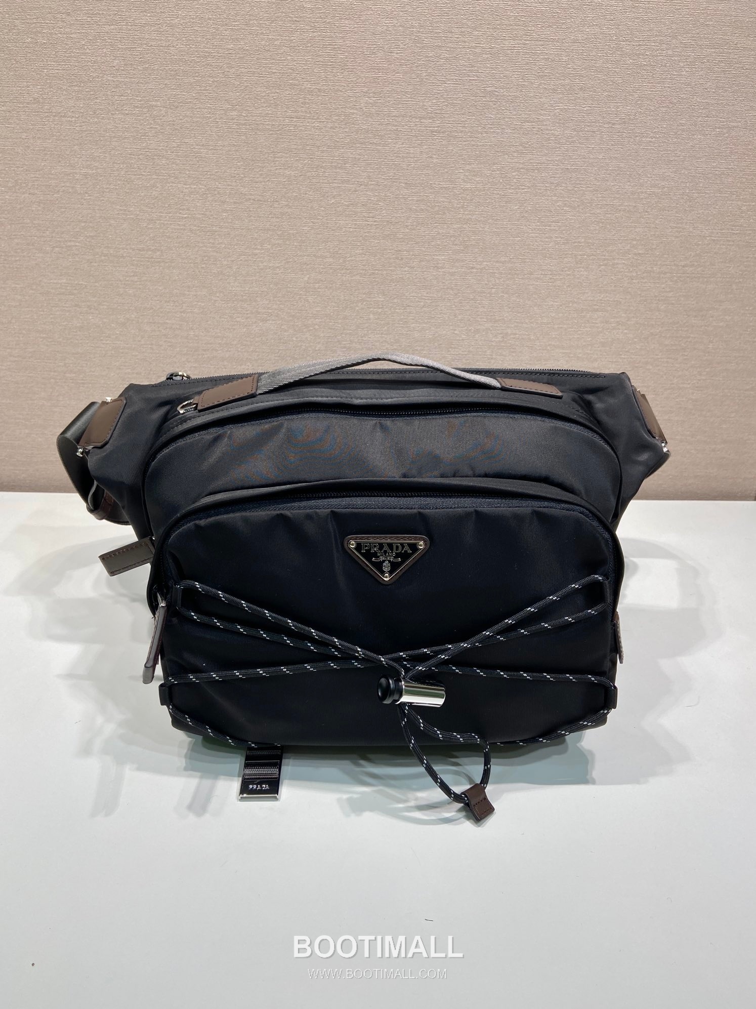 Prada Re-Nylon Messenger Bag 2VH201 프라다 리나일론 사피아노 가죽 트리밍 메신저백 30cm 1
