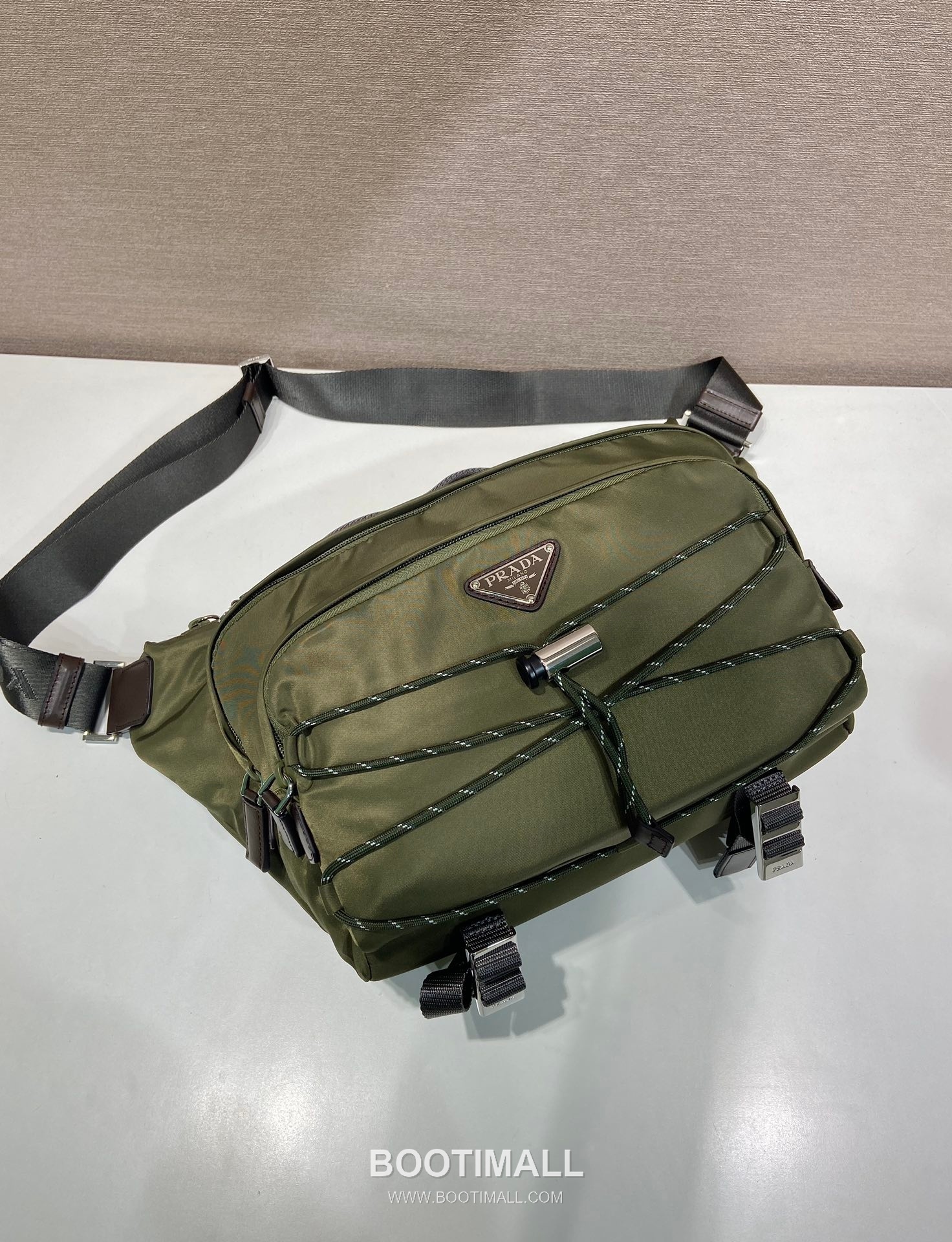 Prada Re-Nylon Messenger Bag 2VH201 프라다 리나일론 사피아노 가죽 트리밍 메신저백 30cm 3